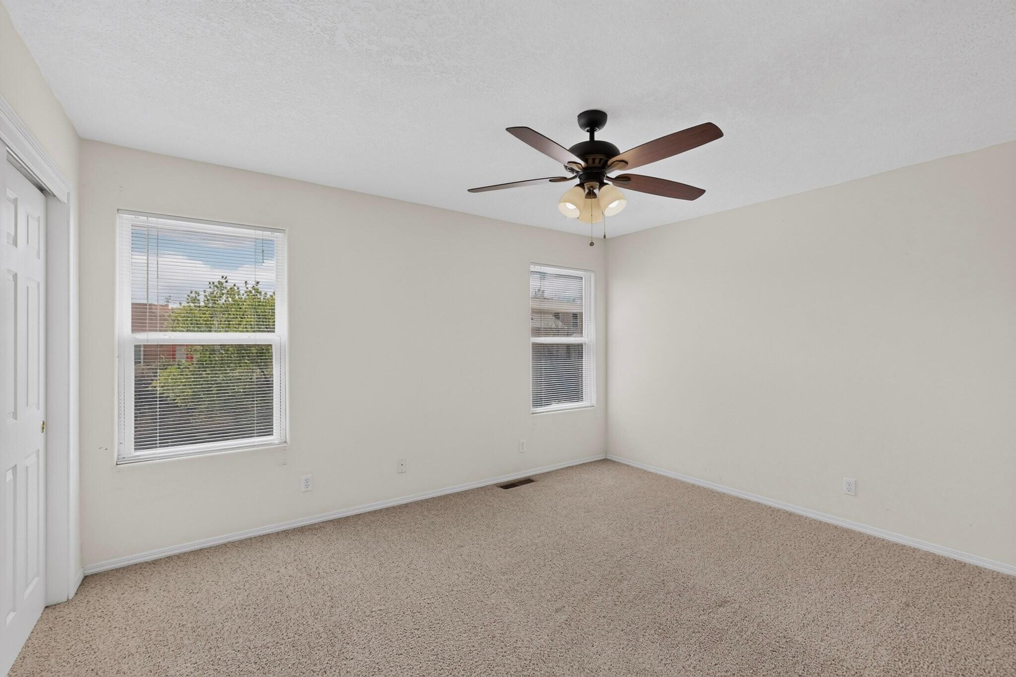 Photo 14 — 5005 Mira Vista Drive NE