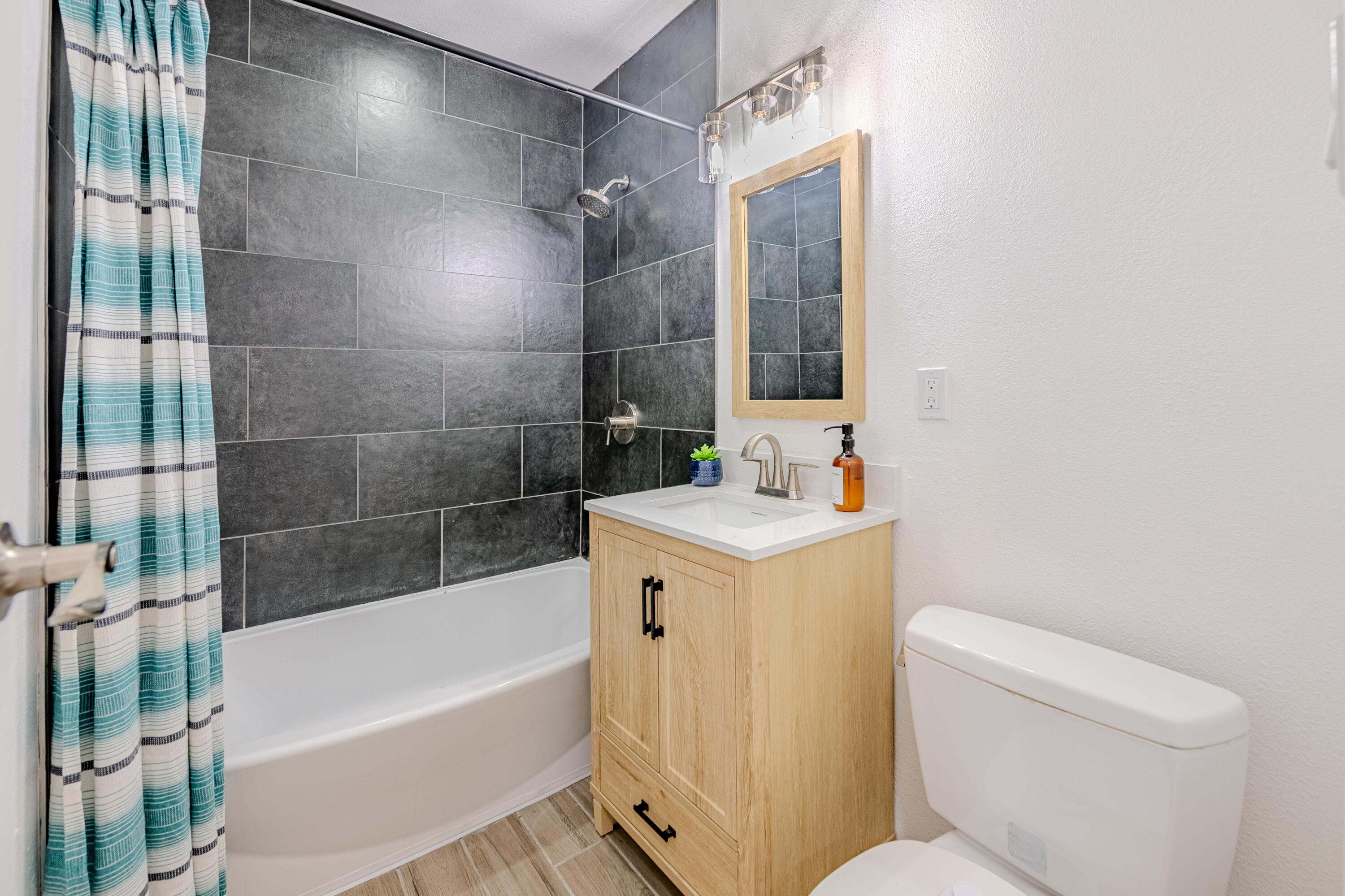 Photo 20 — 5512 Granite Ave NE