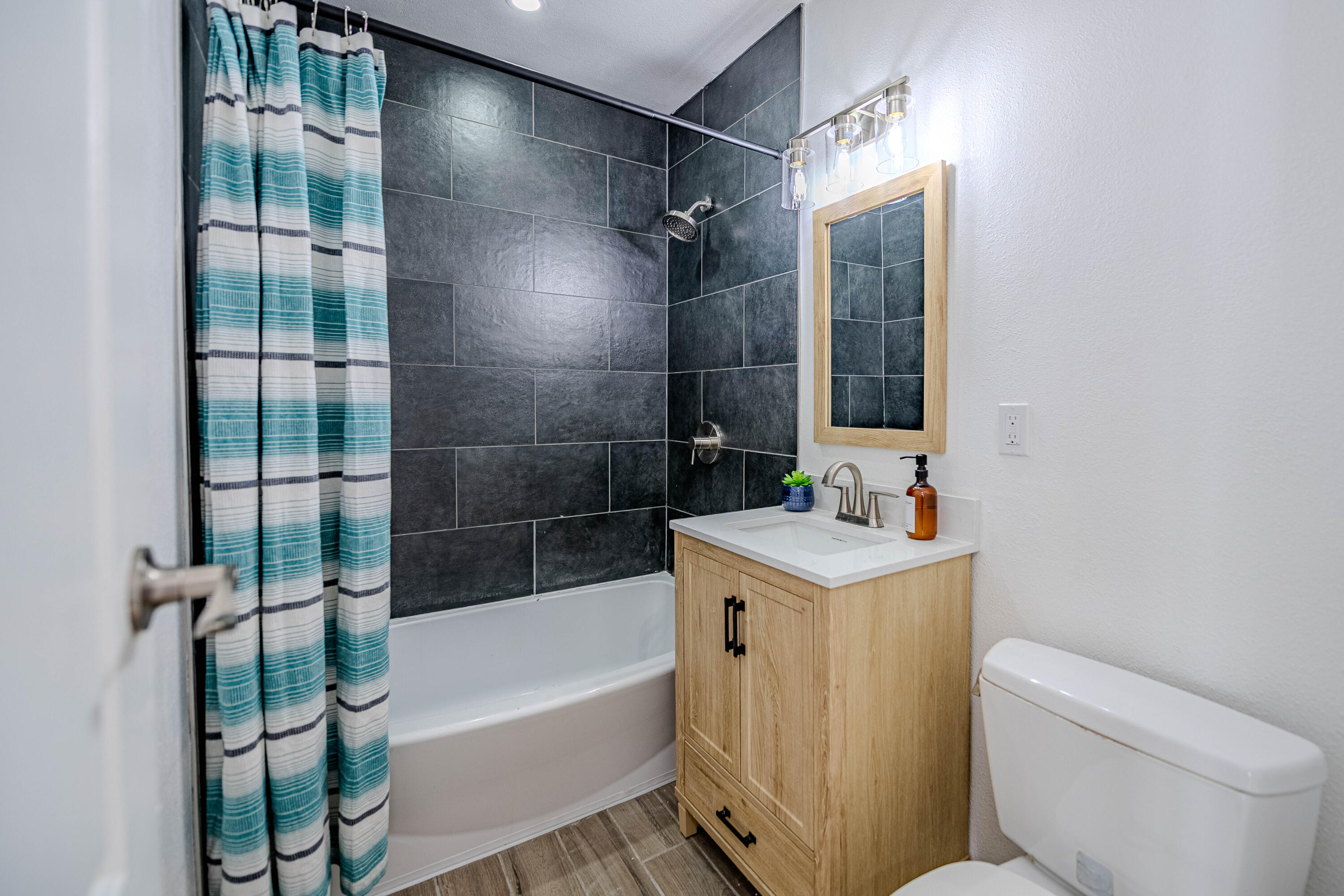 Photo 20 — 5512 Granite Ave NE