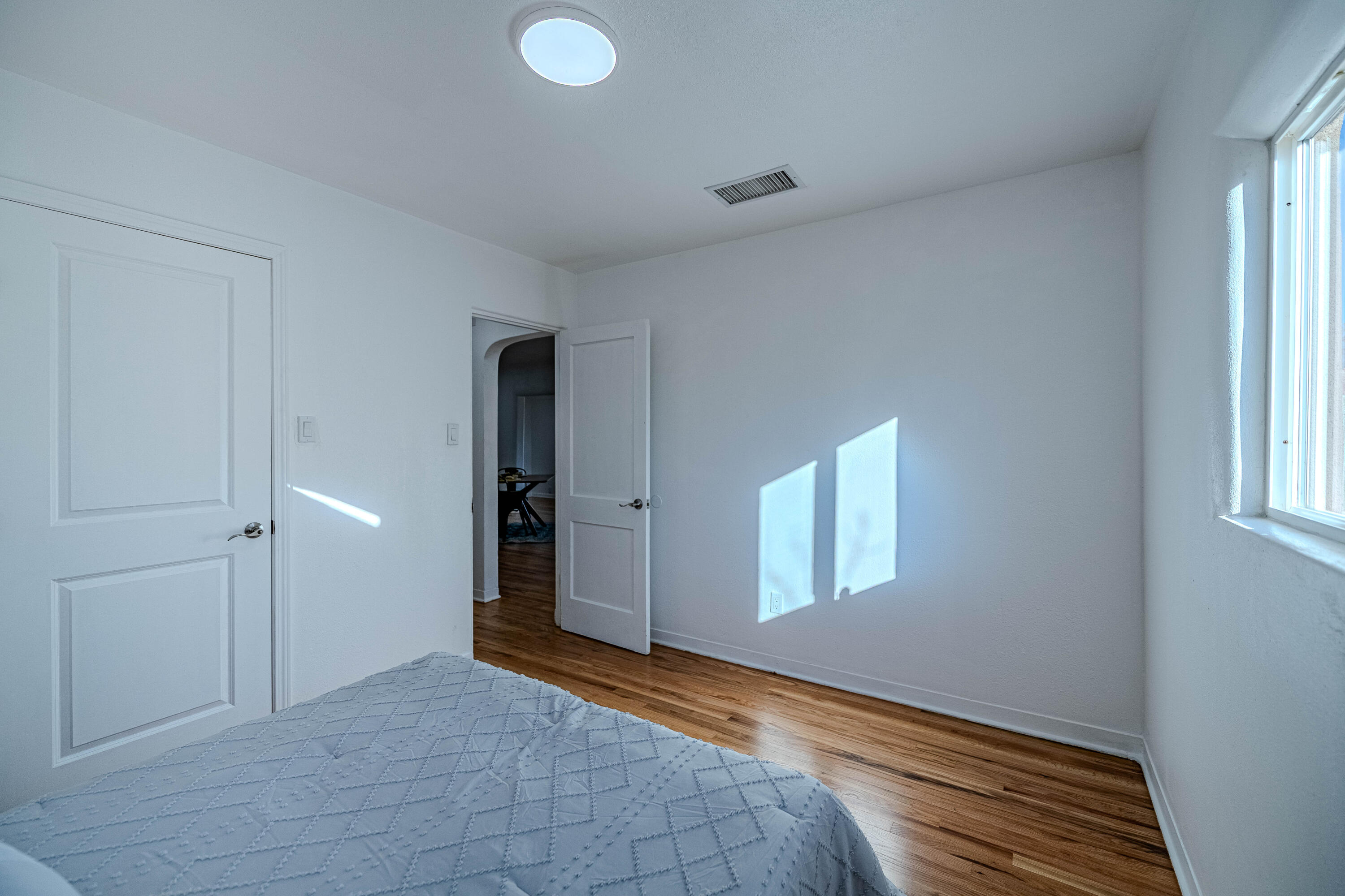Photo 17 — 5512 Granite Ave NE