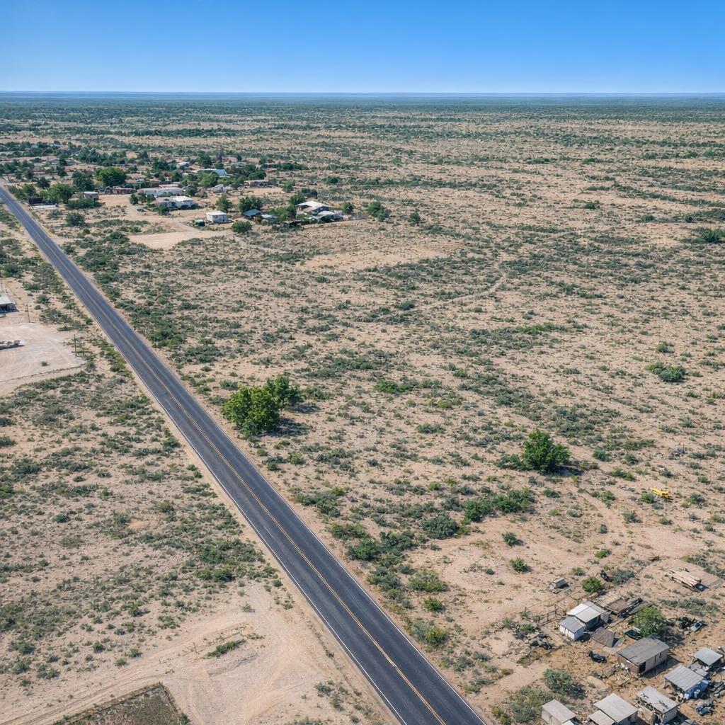 Photo 4 —  7 Rivers Hwy 285 Highway