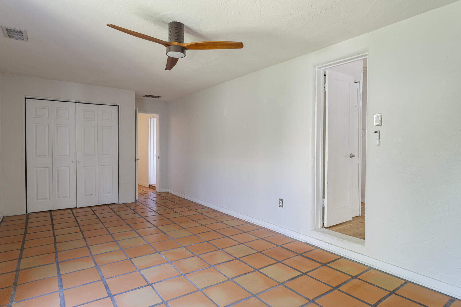 Photo 18 — 3915 Smith Avenue SE