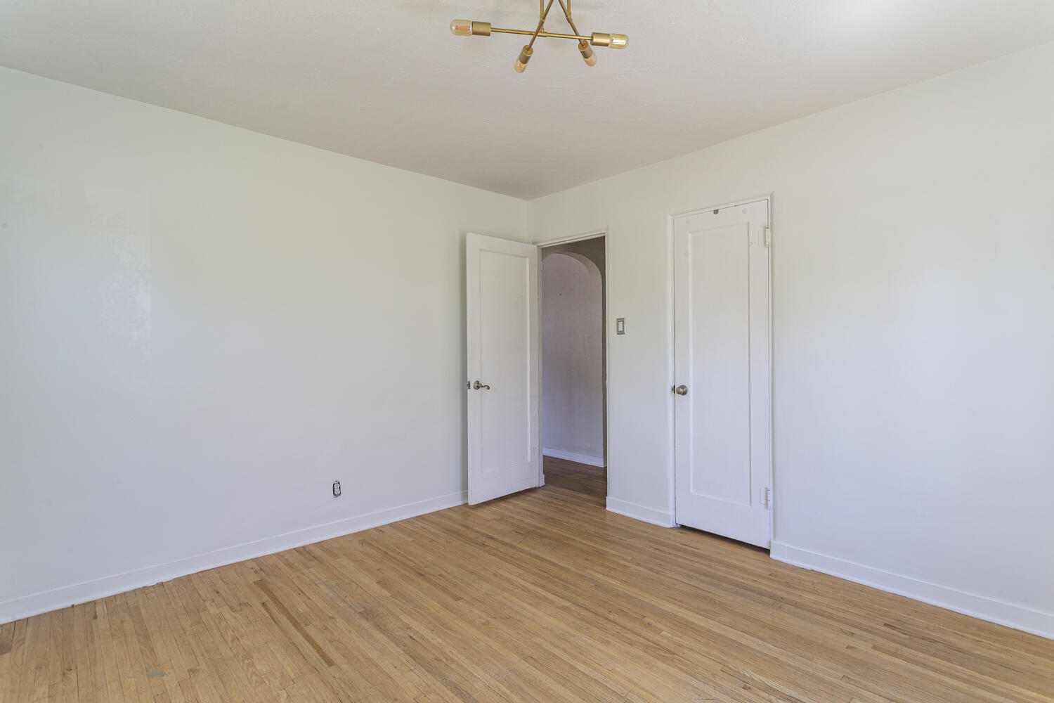 Photo 10 — 3915 Smith Avenue SE