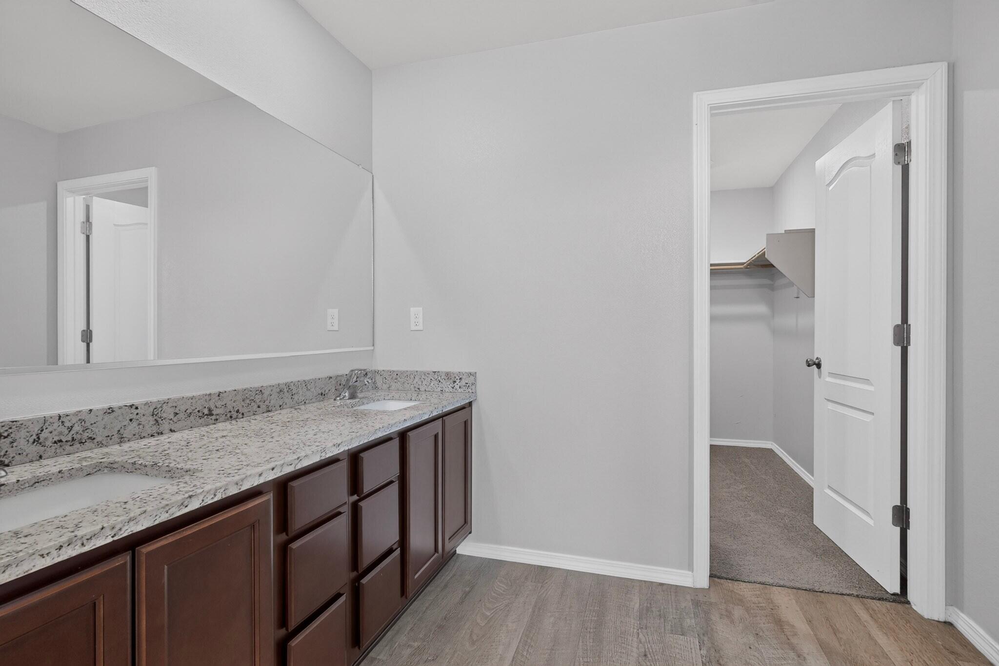Photo 19 — 1504 Gulfstream Drive SE