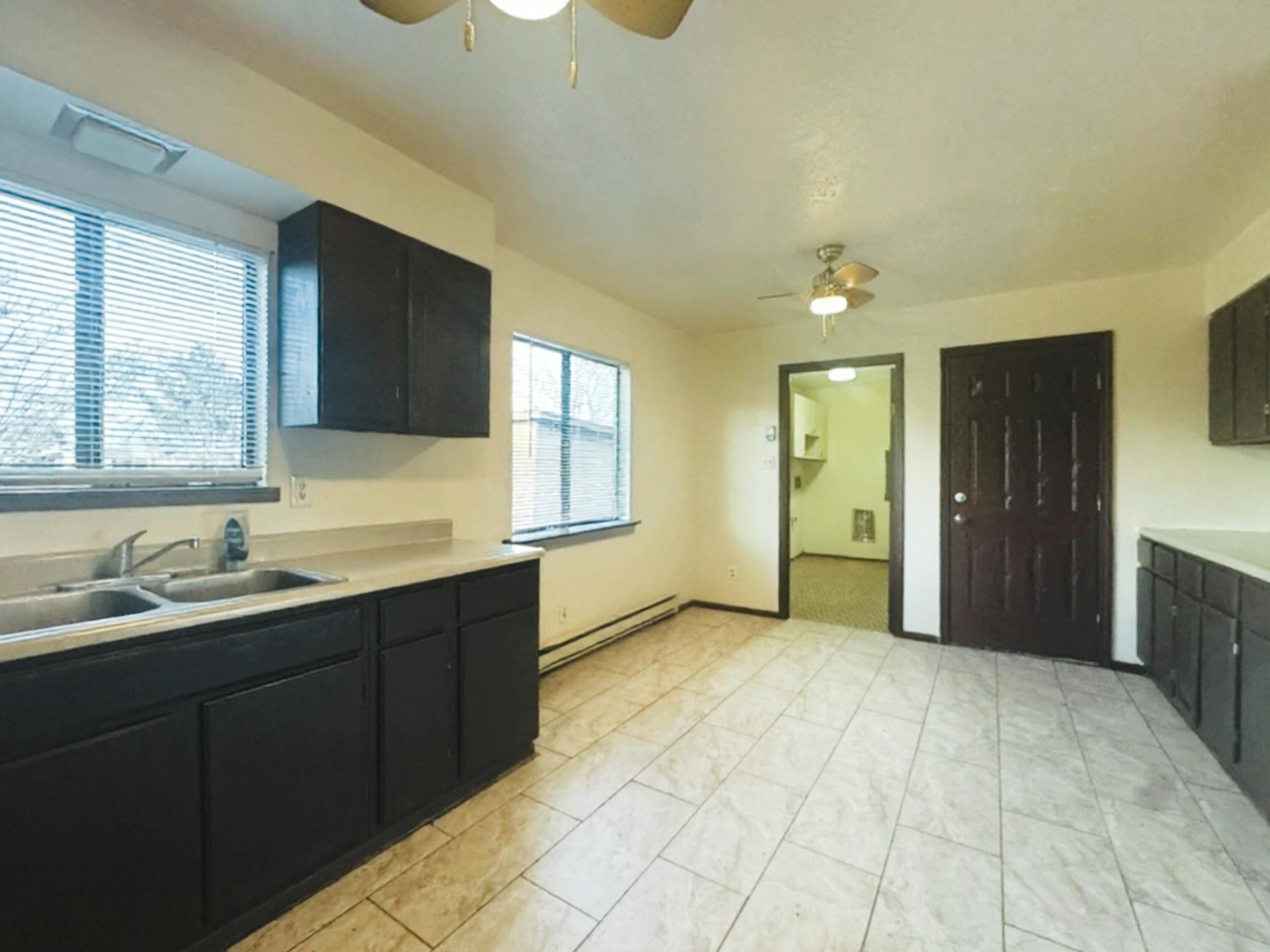 Photo 15 — 703 Lucero Avenue