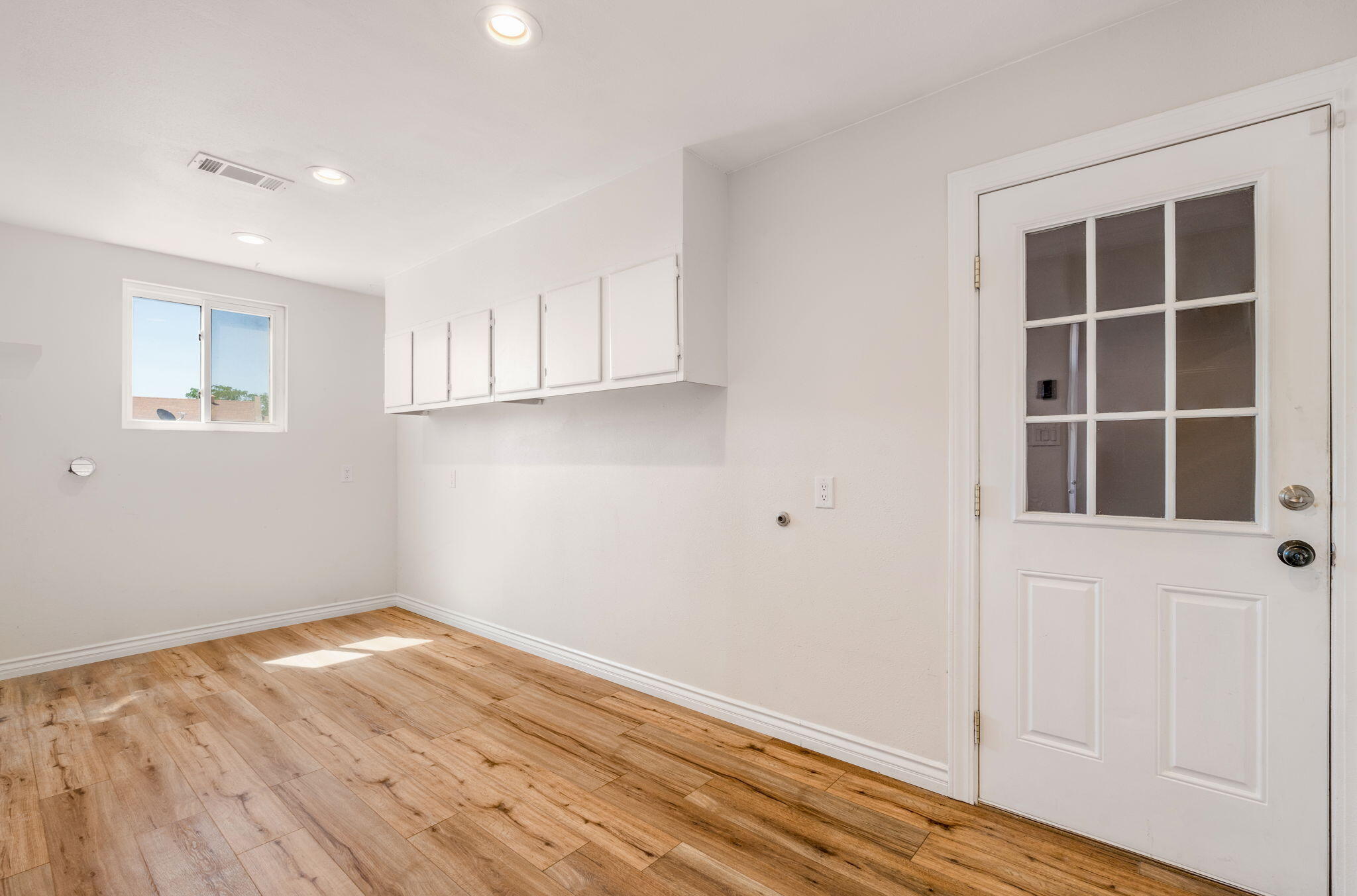 Photo 18 — 4747 Limestone Drive NE