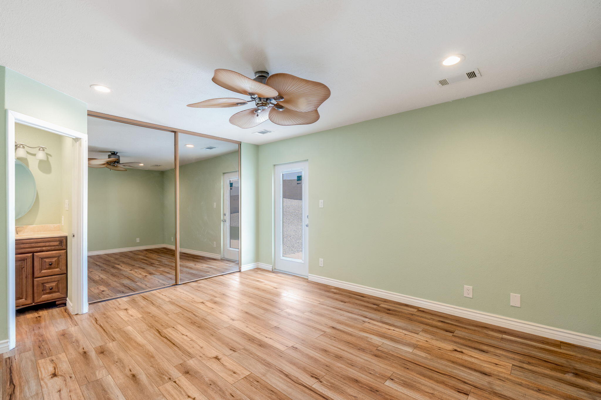 Photo 16 — 4747 Limestone Drive NE