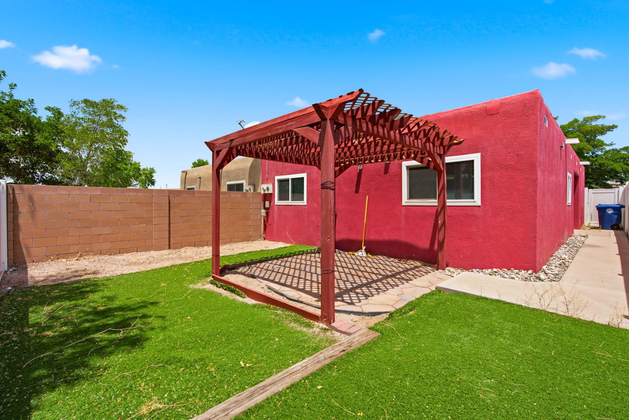 Photo 4 — 6056 Kilmer Avenue NW