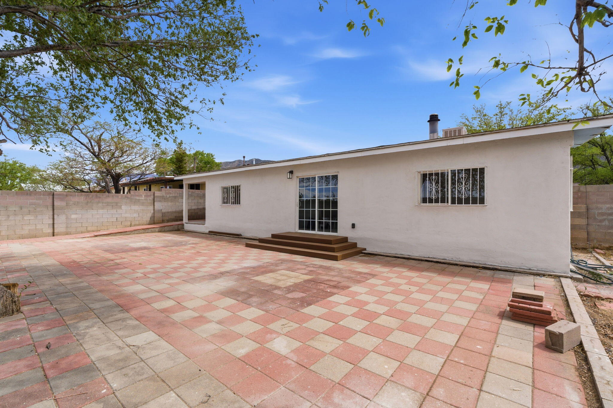 Photo 3 — 1201 Willys Knight Drive NE