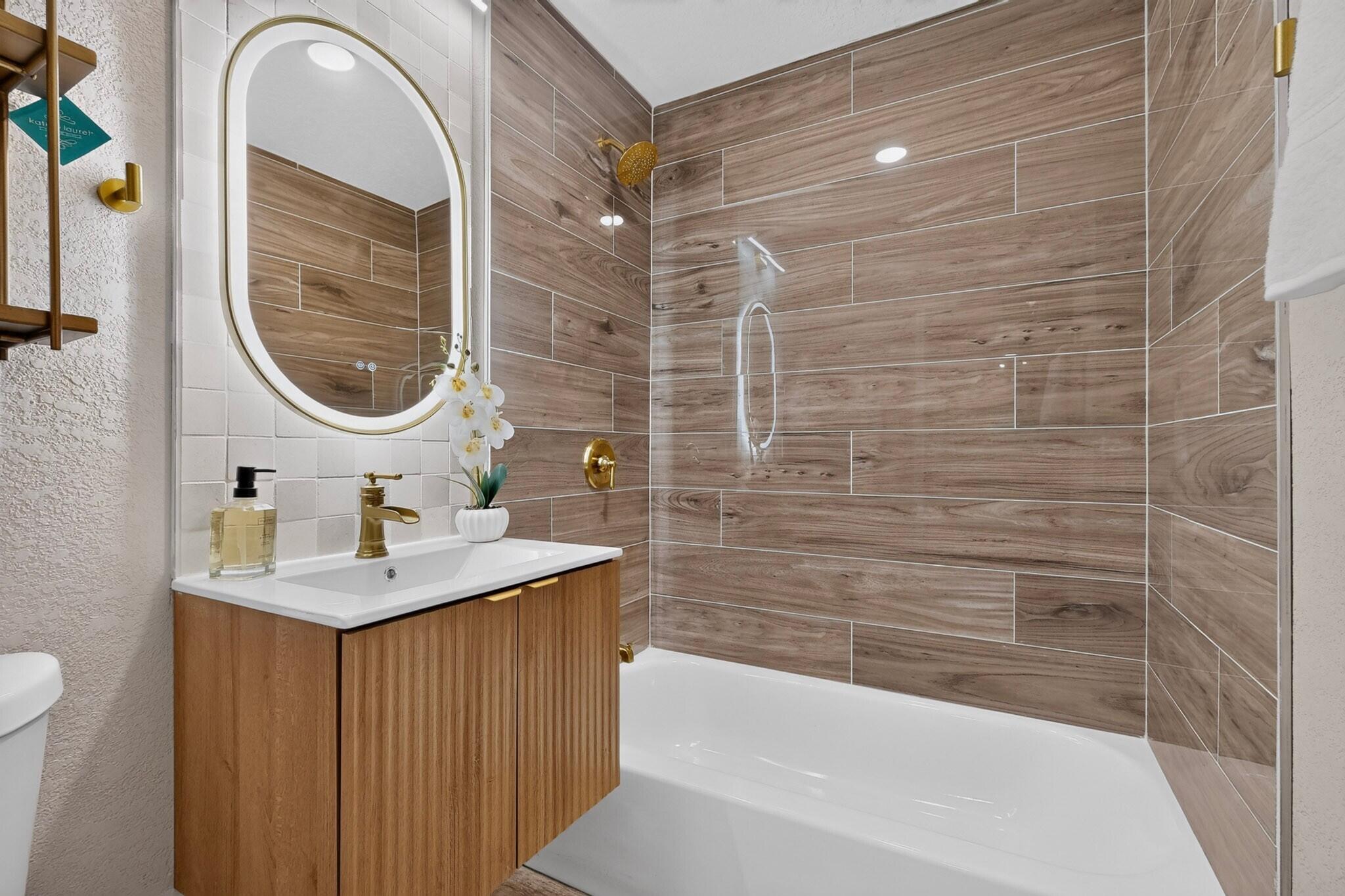 Photo 19 — 8901 Cottonwood Road NE