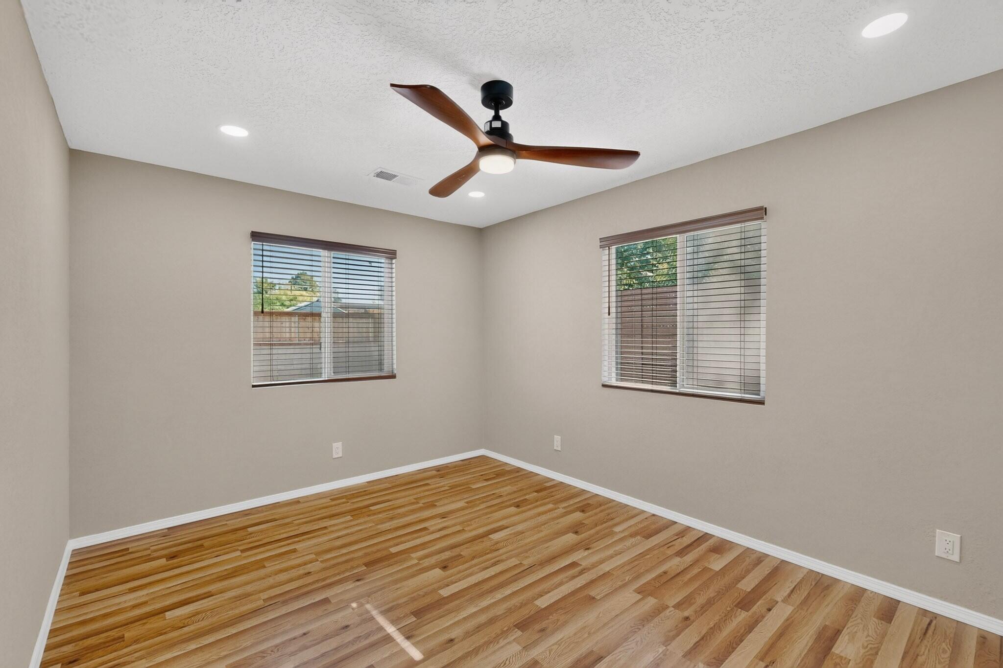 Photo 8 — 8901 Cottonwood Road NE
