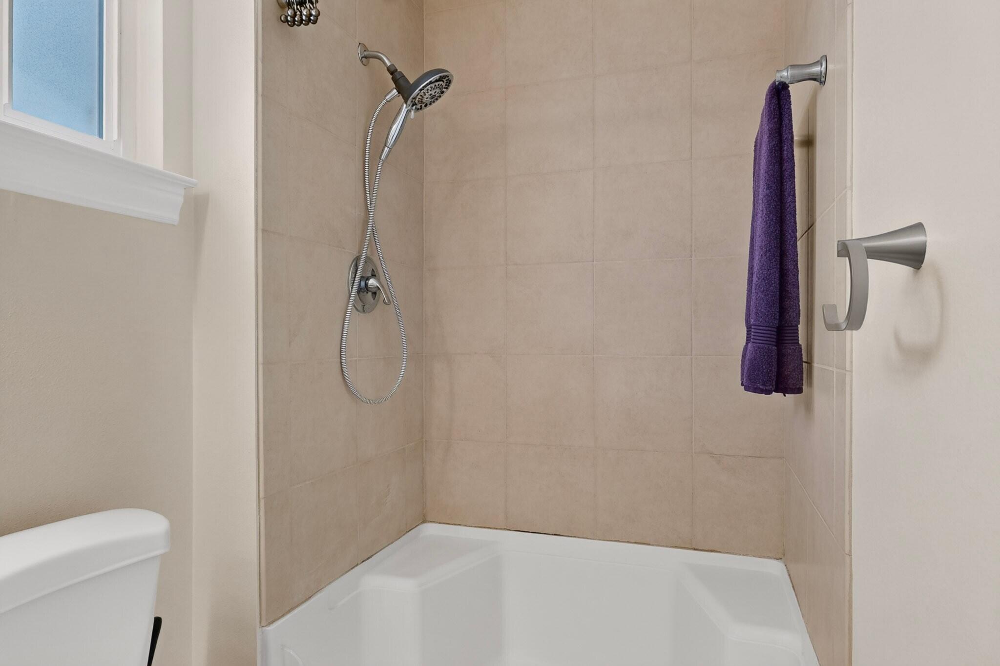 Photo 20 — 12200 Manitoba Drive NE