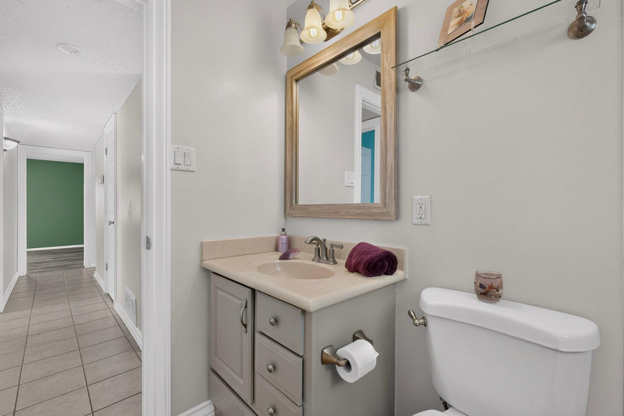 Photo 14 — 12200 Manitoba Drive NE