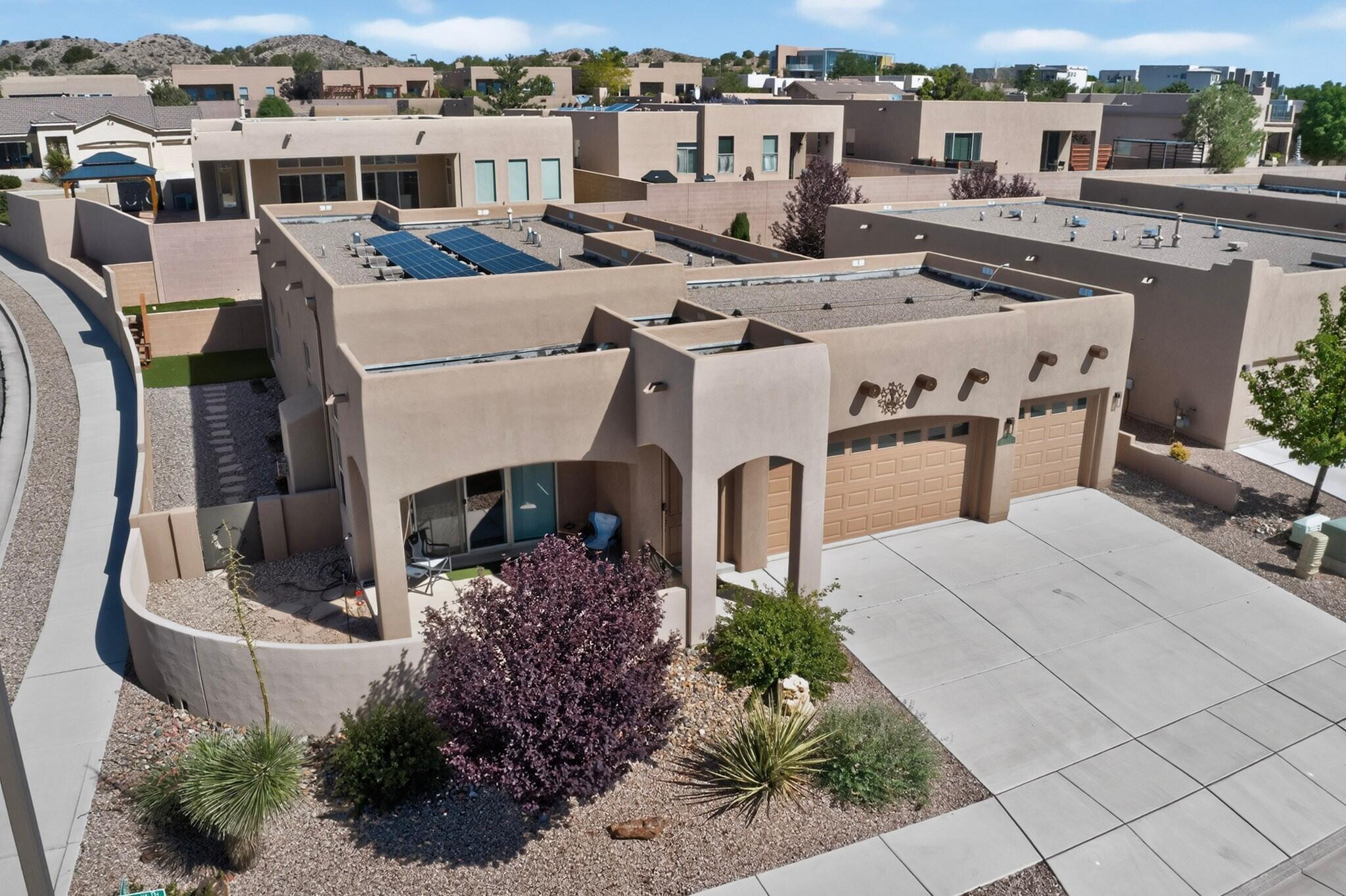 Photo 10 — 6101 Santa Fe Trail Drive NE