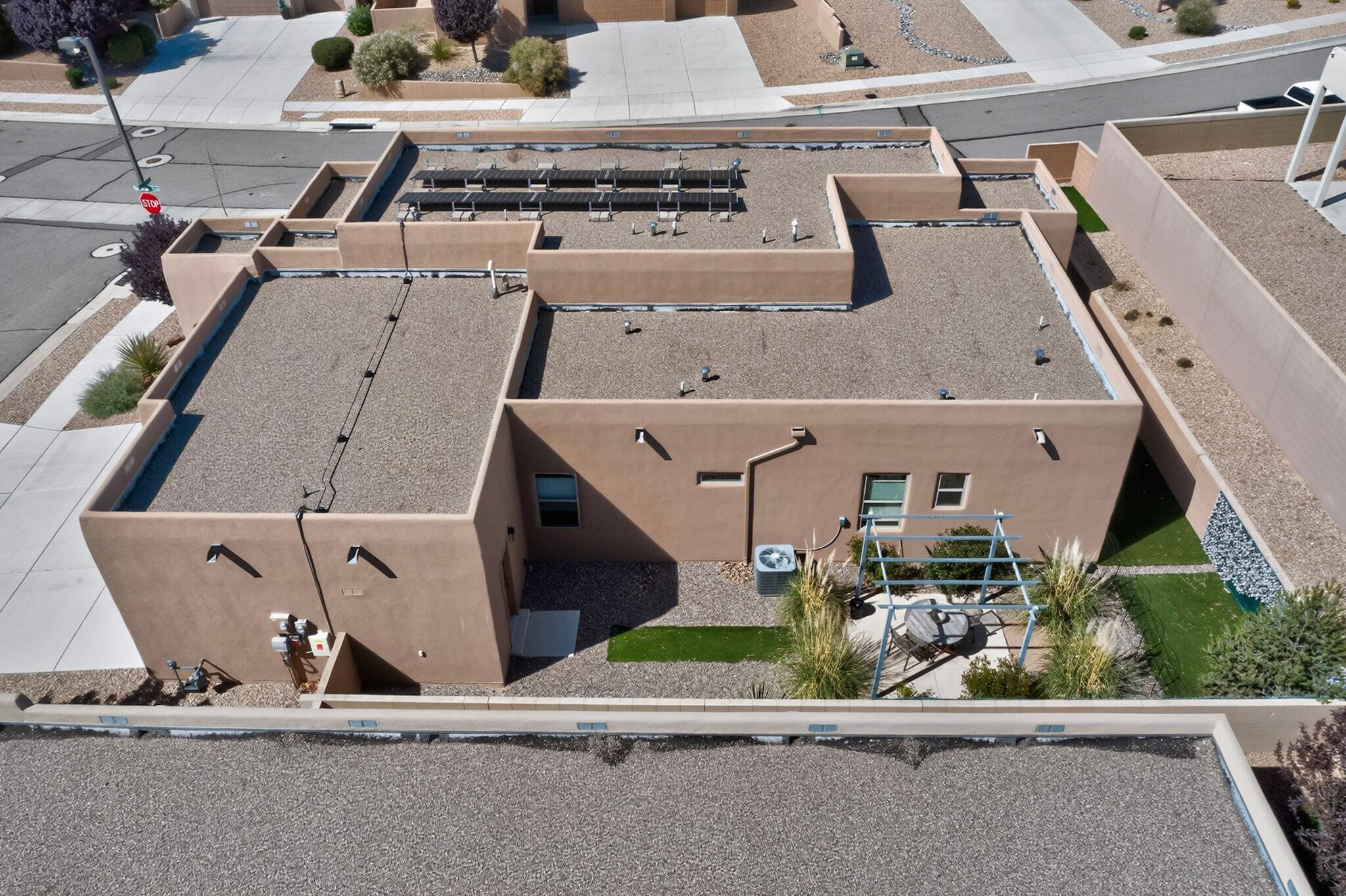 Photo 8 — 6101 Santa Fe Trail Drive NE