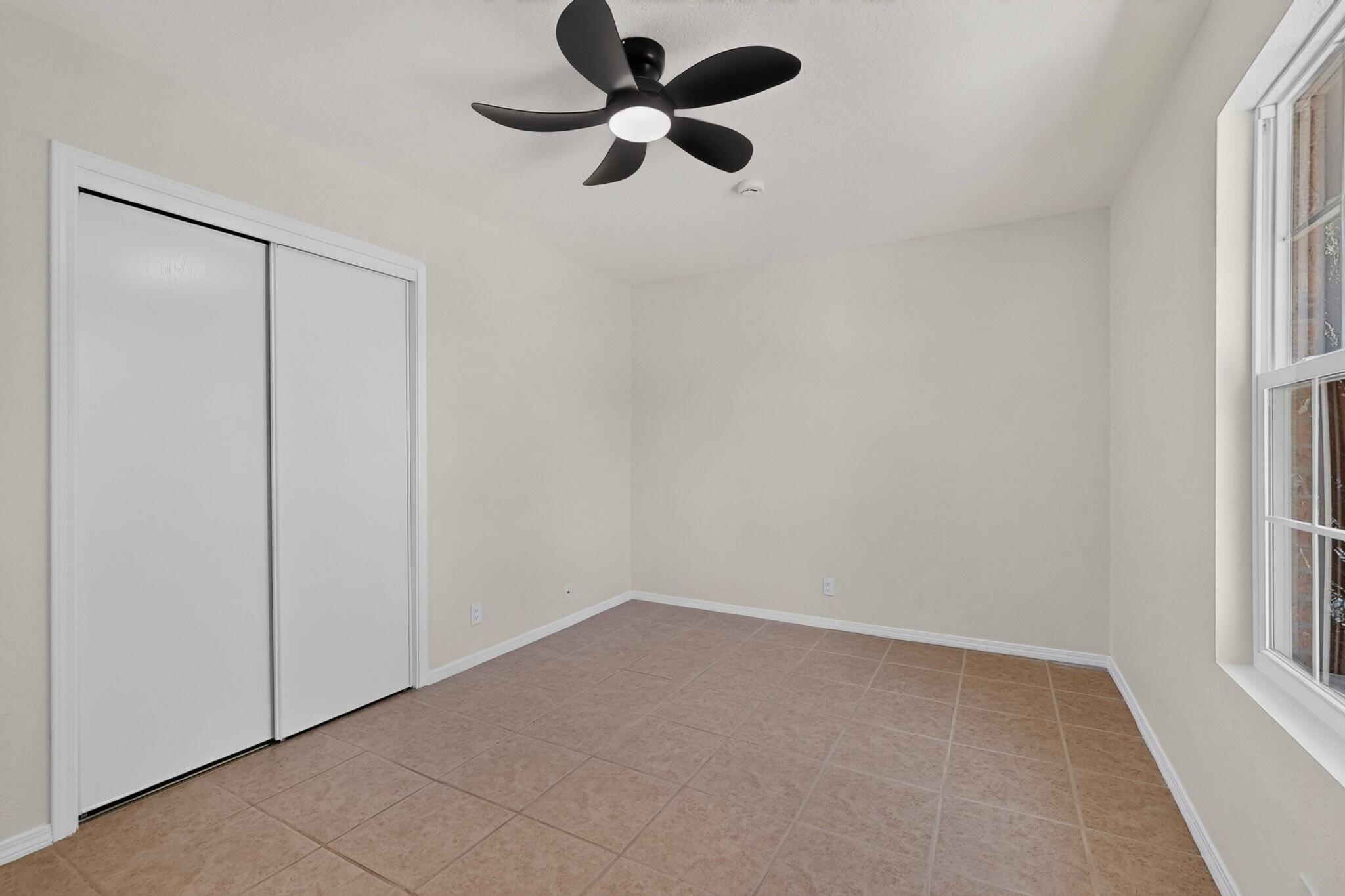 Photo 3 — 6616 Orphelia Avenue NE