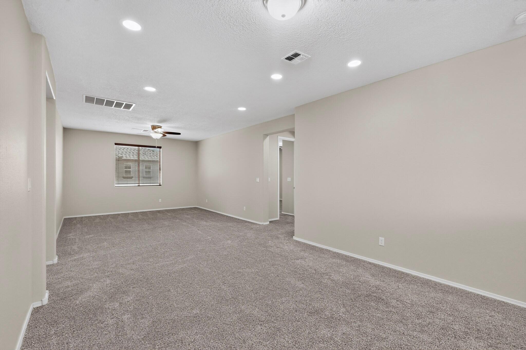 Photo 9 — 4020 Colina Roja Lane NE