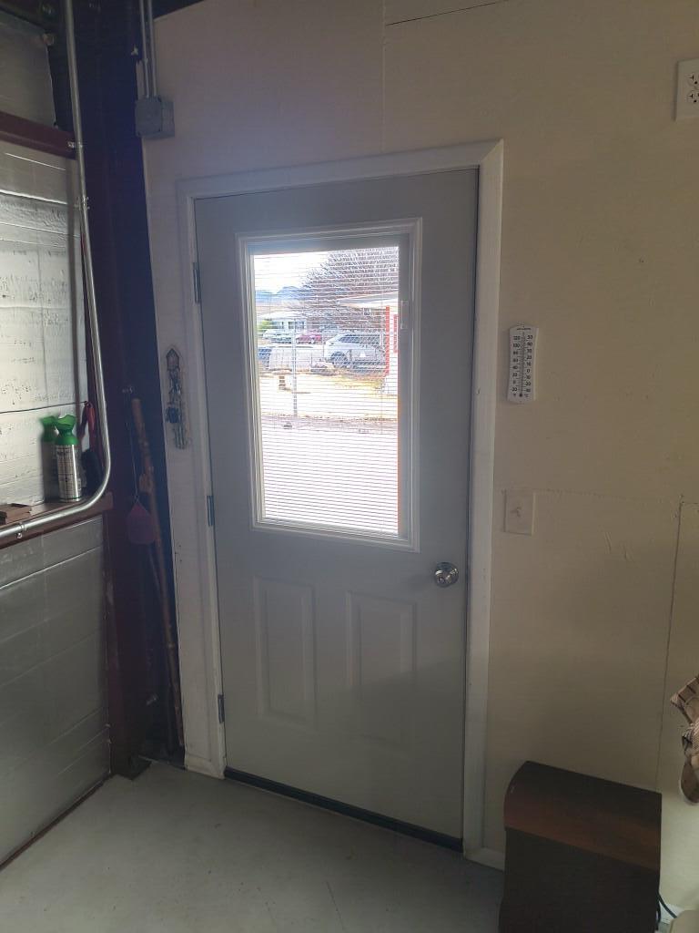 Photo 12 — 914 6th Street