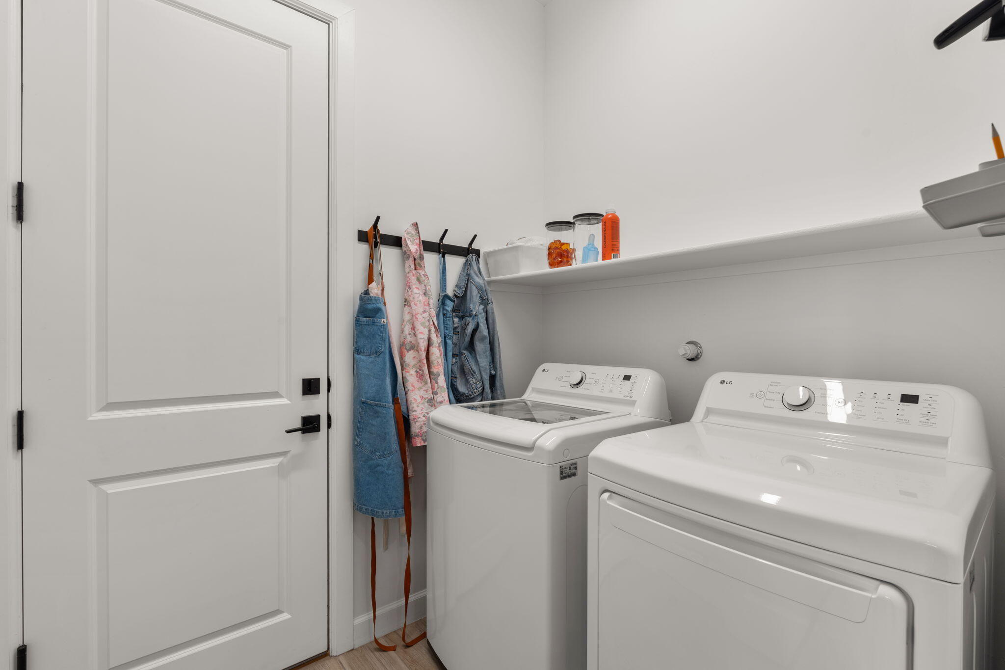 Photo 14 — 7720 Station Court NW