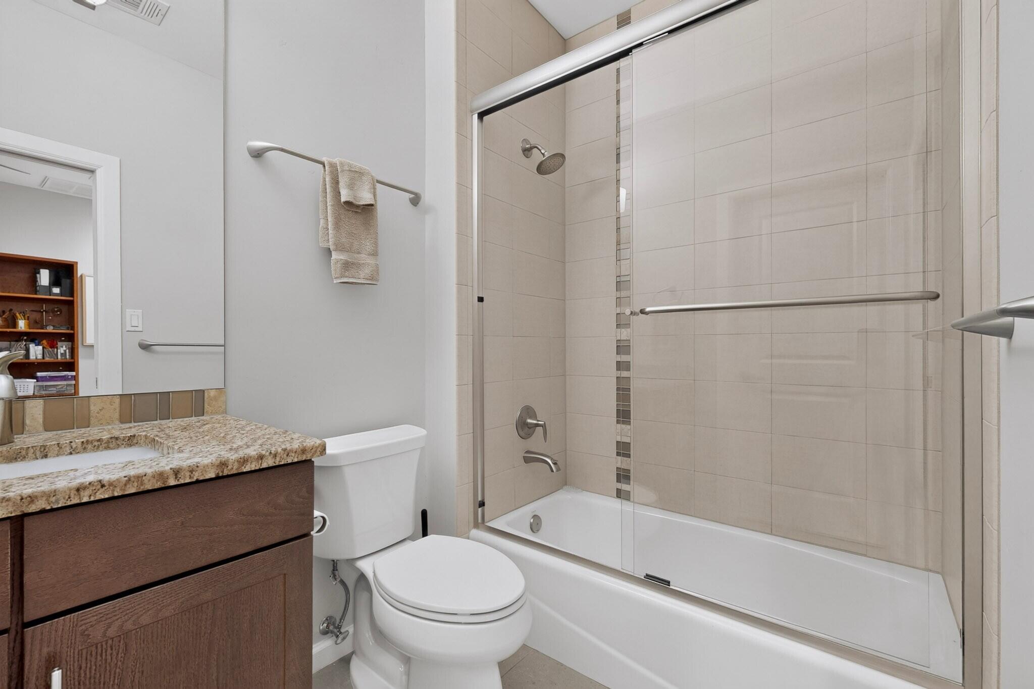 Photo 16 — 52 Wind Road NW