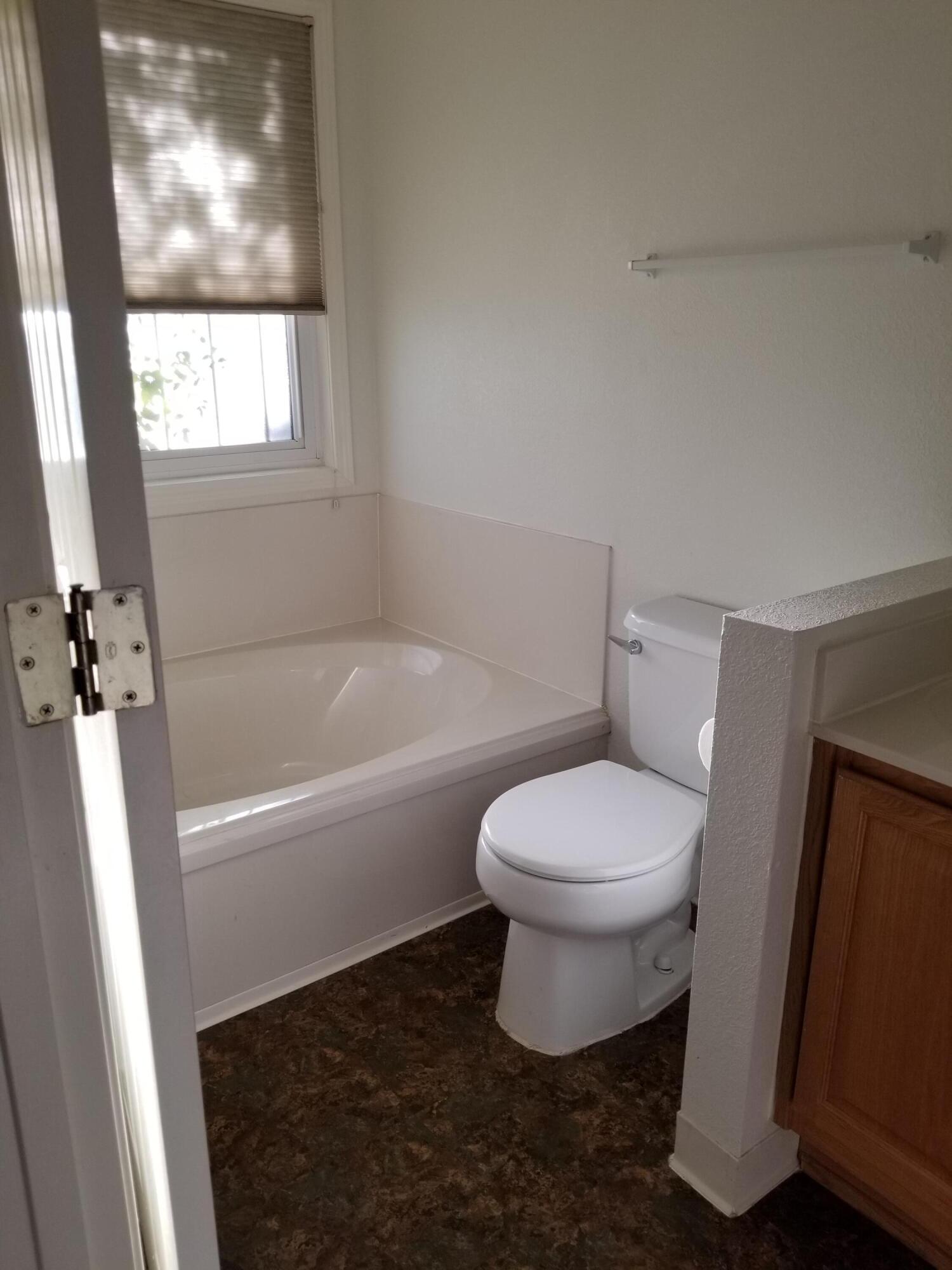 Photo 8 — 10605 Monte Bello Court NW