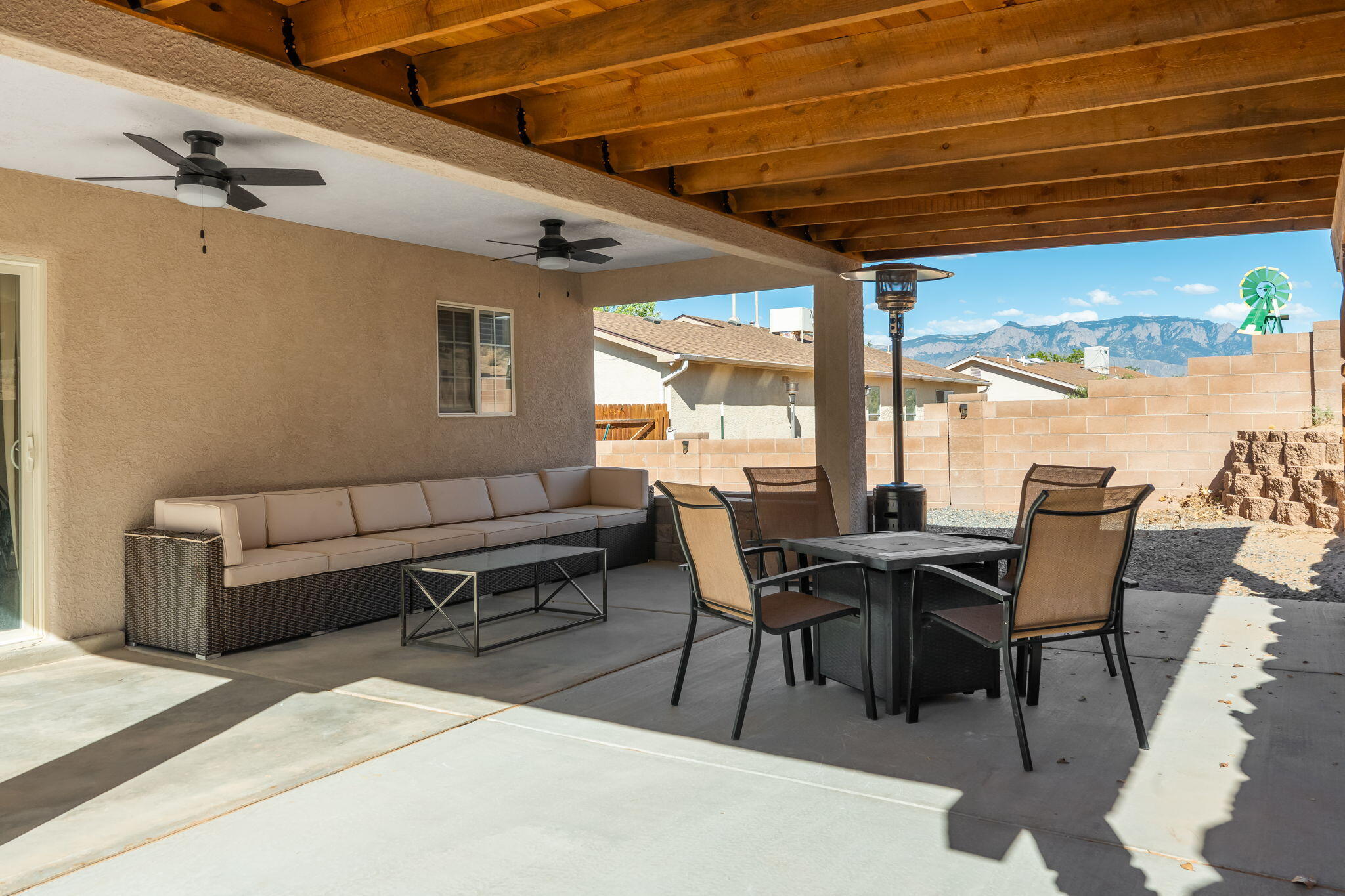 Photo 8 — 731 Amethyst Drive NE