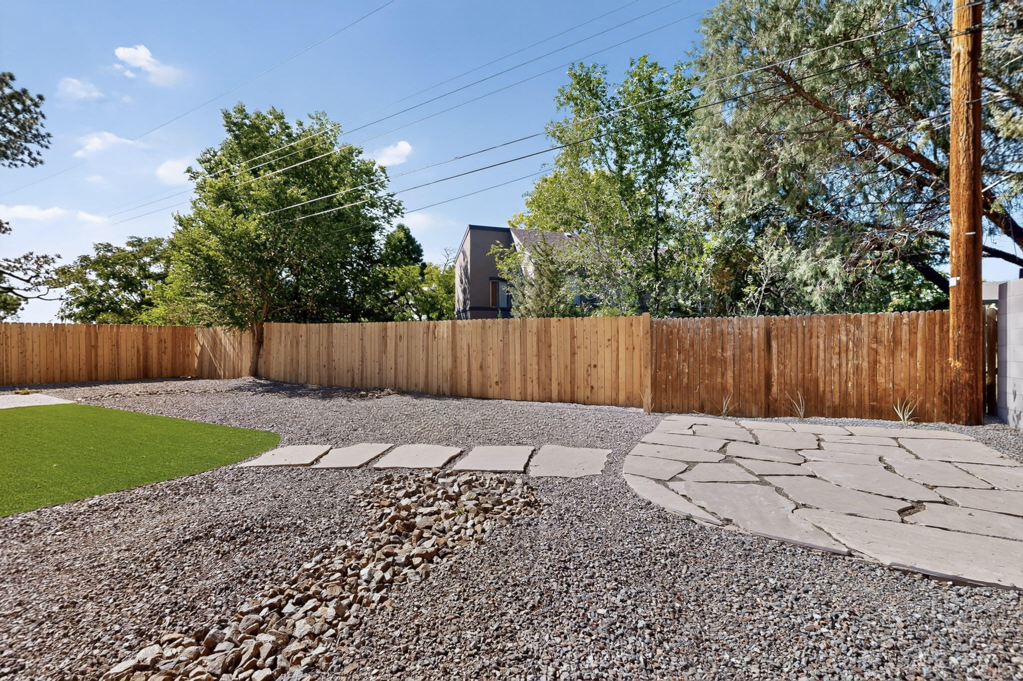 Photo 3 — 8413 Aztec Road NE