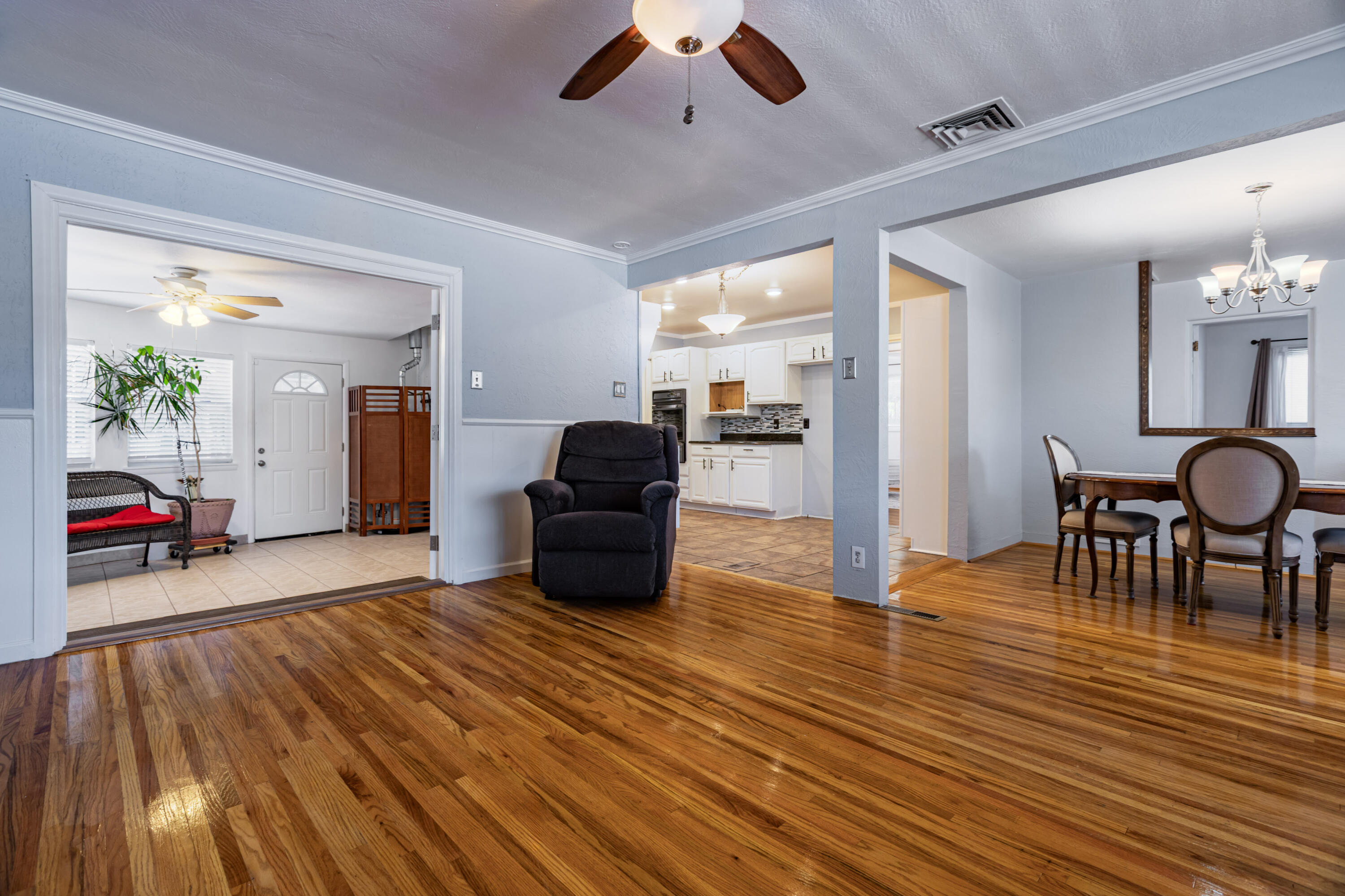 Photo 20 — 1205 Espanola Street NE
