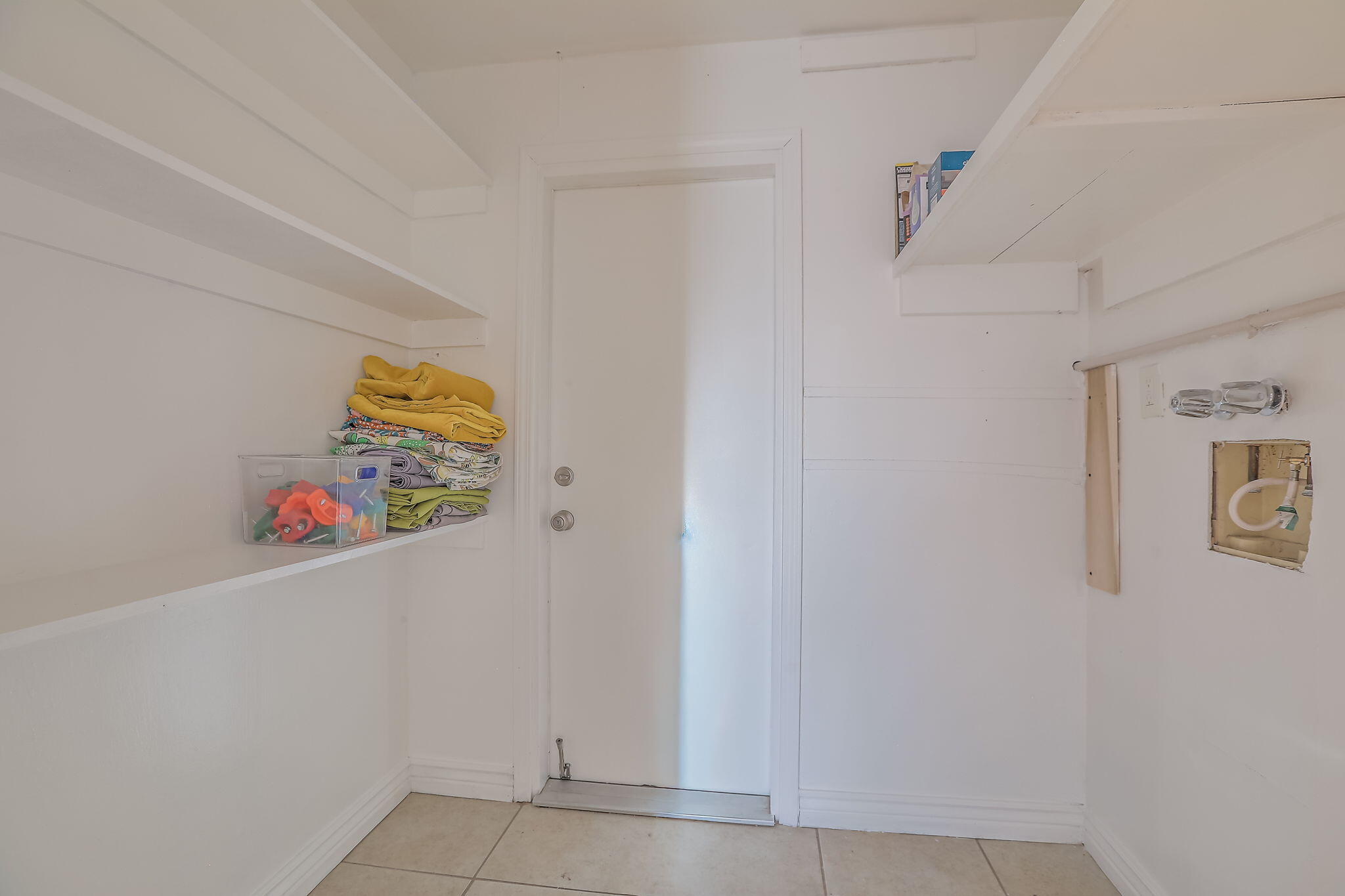 Photo 15 — 2905 Claremont Place NE