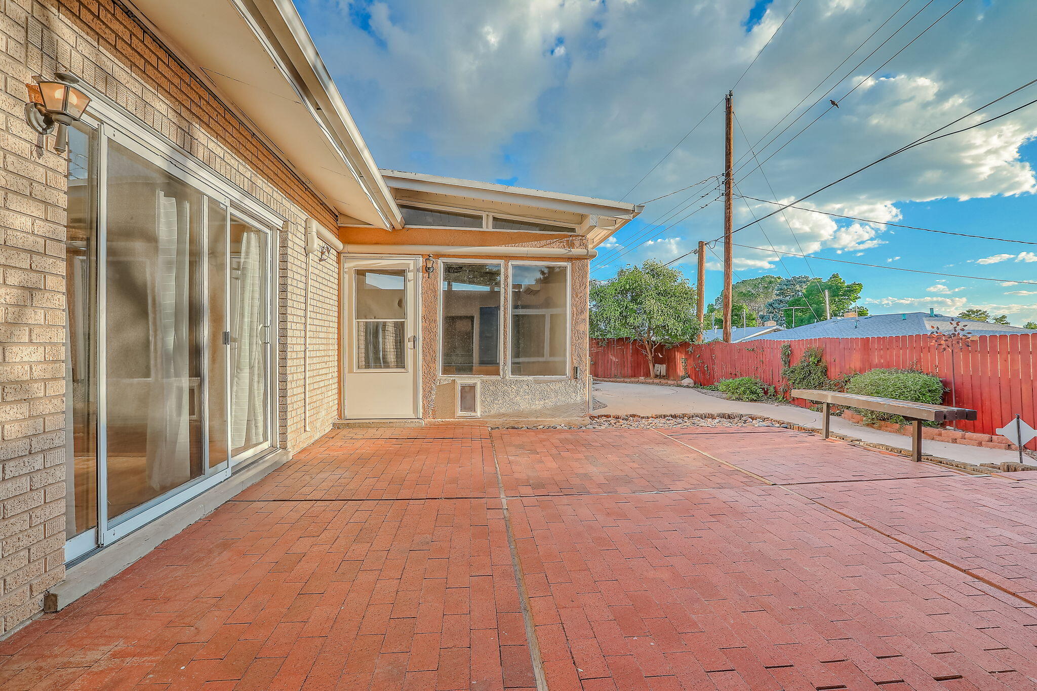 Photo 13 — 2905 Claremont Place NE