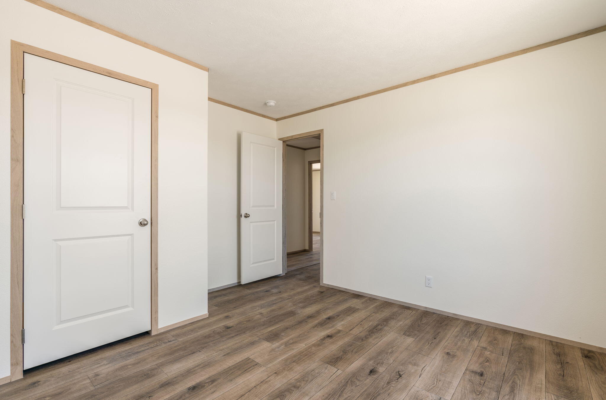 Photo 18 — 45 10th Avenue NE
