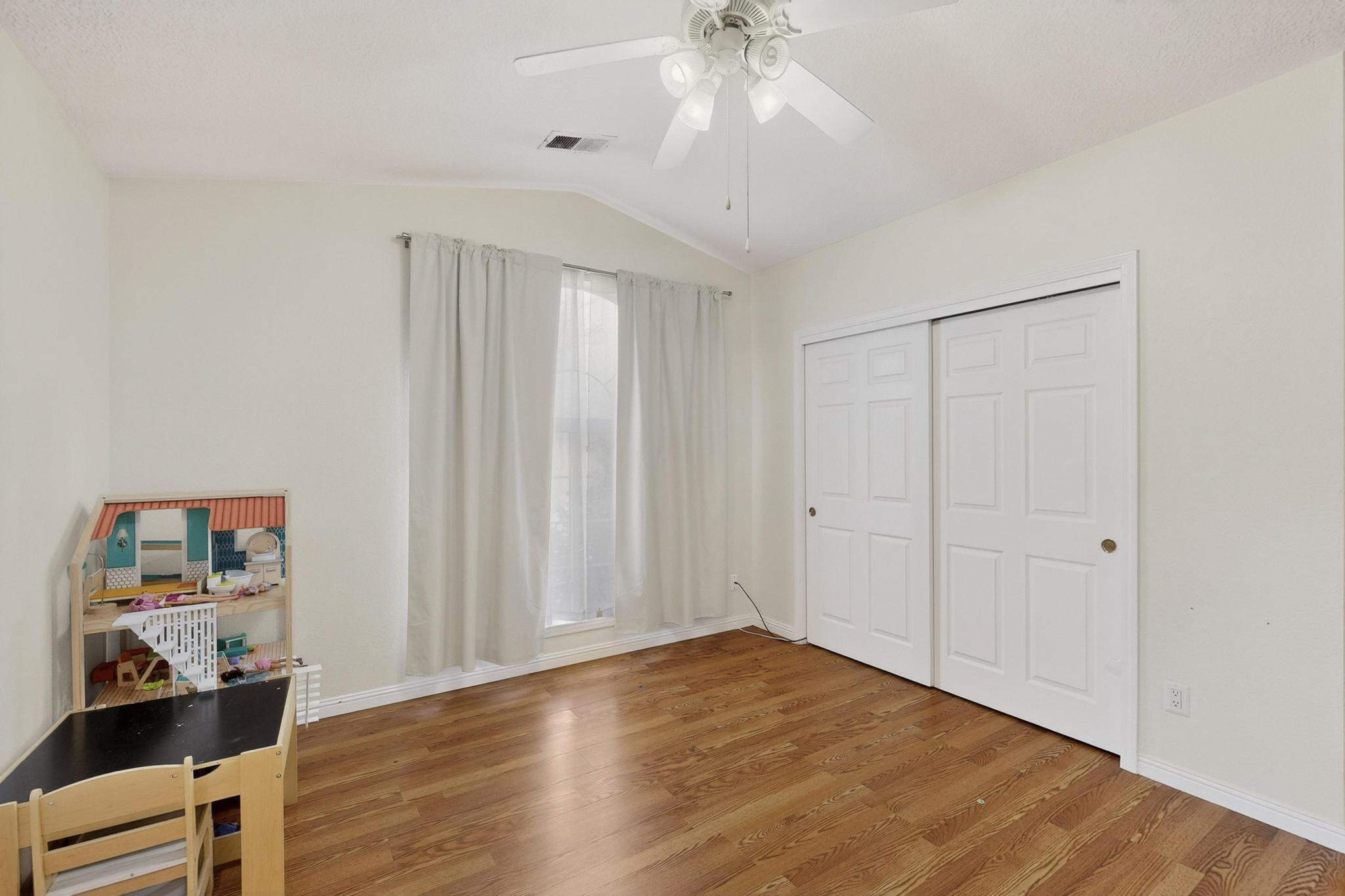 Photo 3 — 1034 Wagon Trail Street SW
