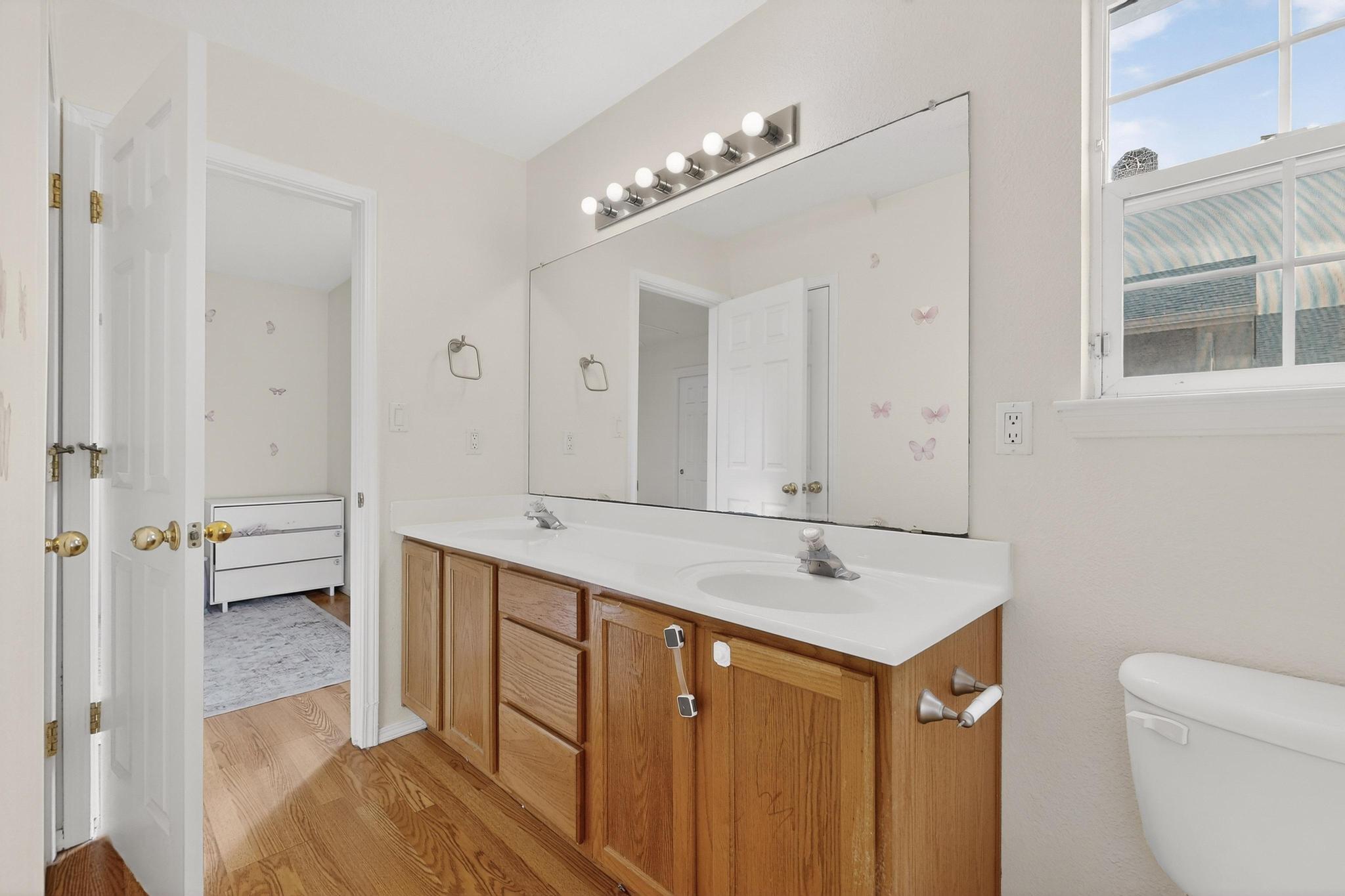 Photo 4 — 1034 Wagon Trail Street SW