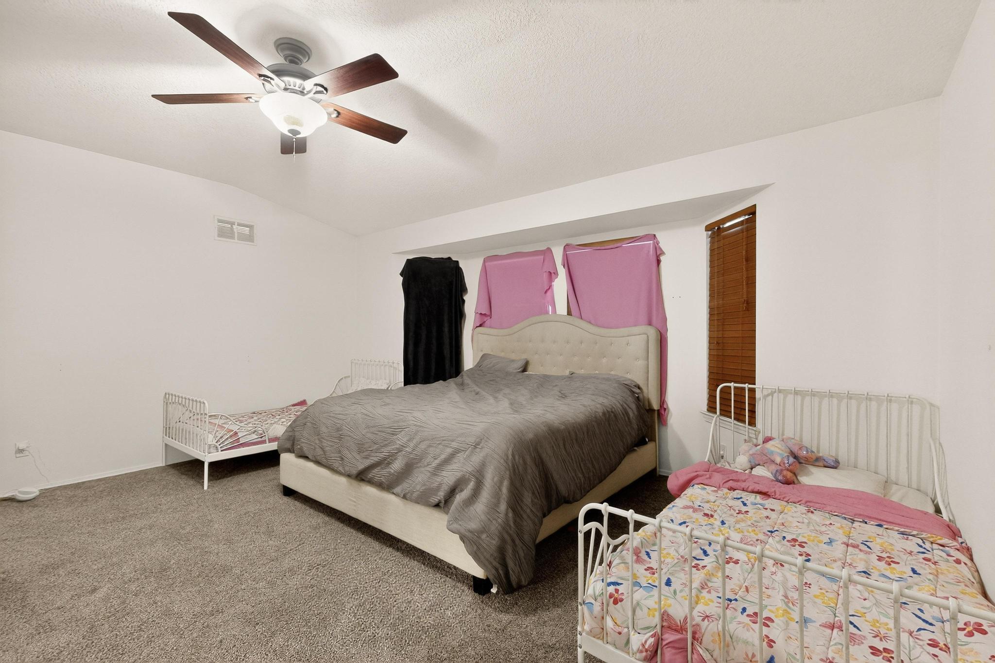 Photo 12 — 1034 Wagon Trail Street SW