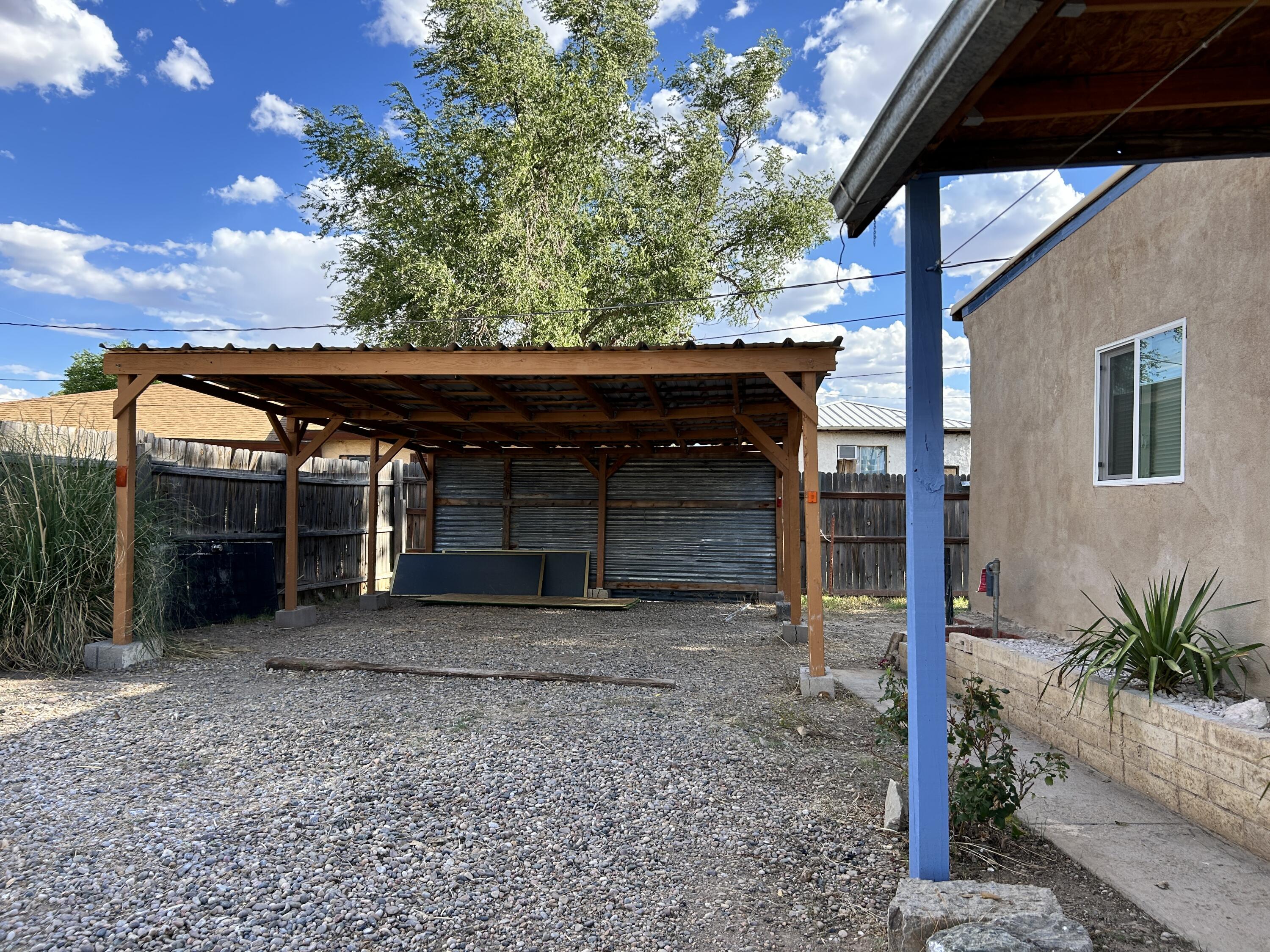 Photo 5 — 607 1/2 Baca Avenue