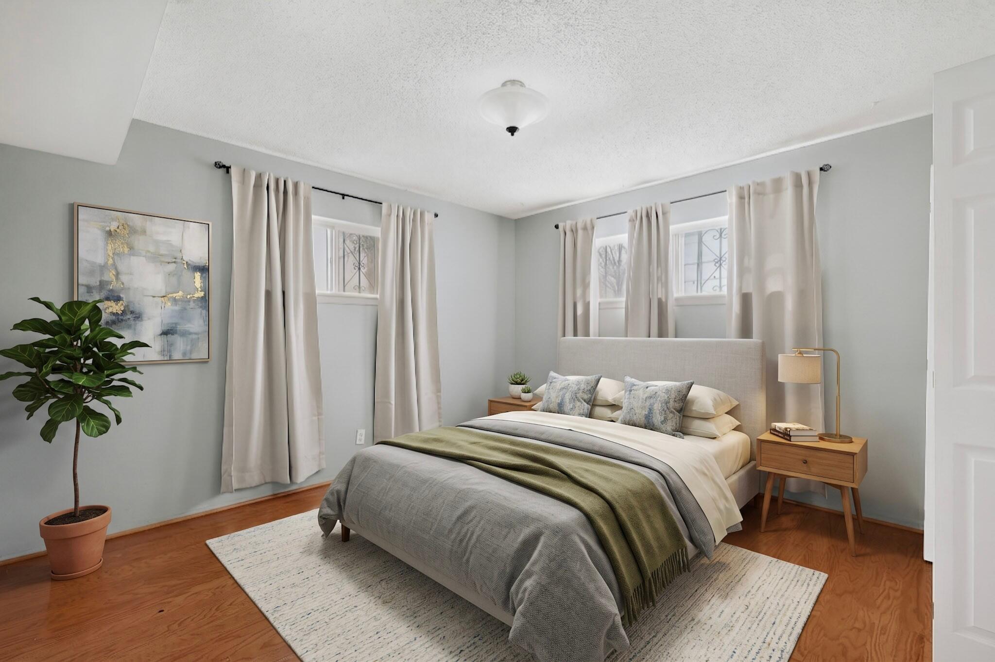 Photo 16 — 3605 Chelwood Park Boulevard NE