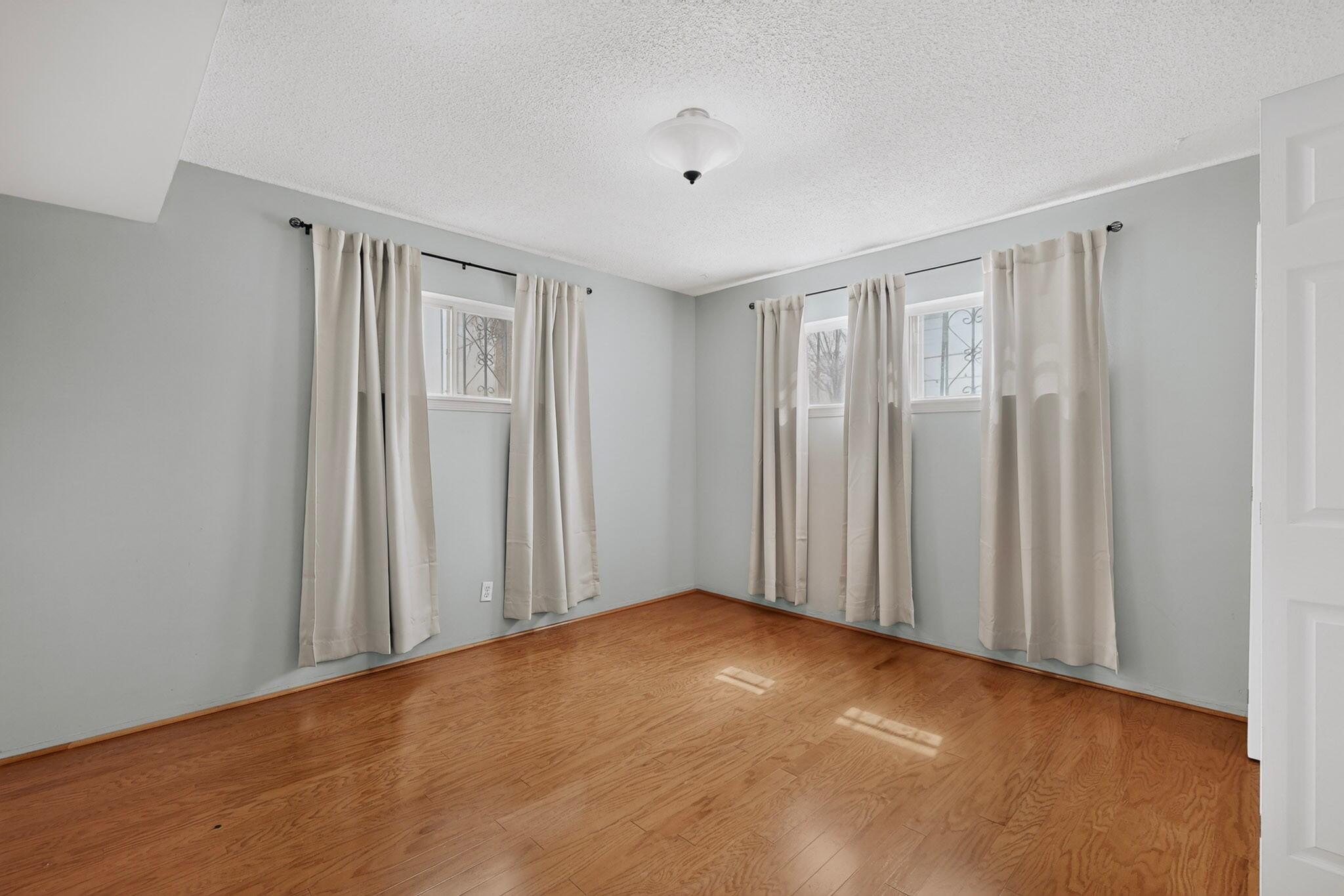 Photo 15 — 3605 Chelwood Park Boulevard NE