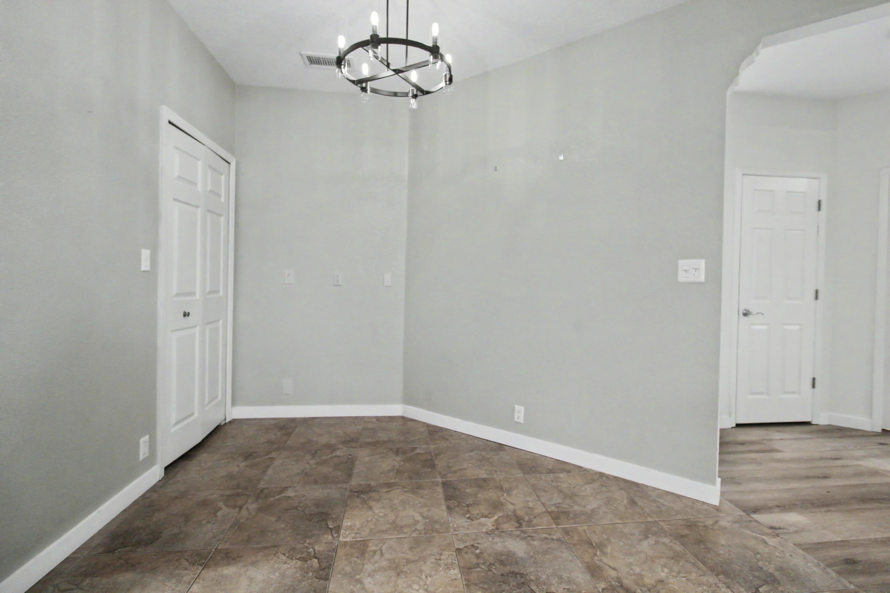 Photo 16 — 6316 Wilmington NE