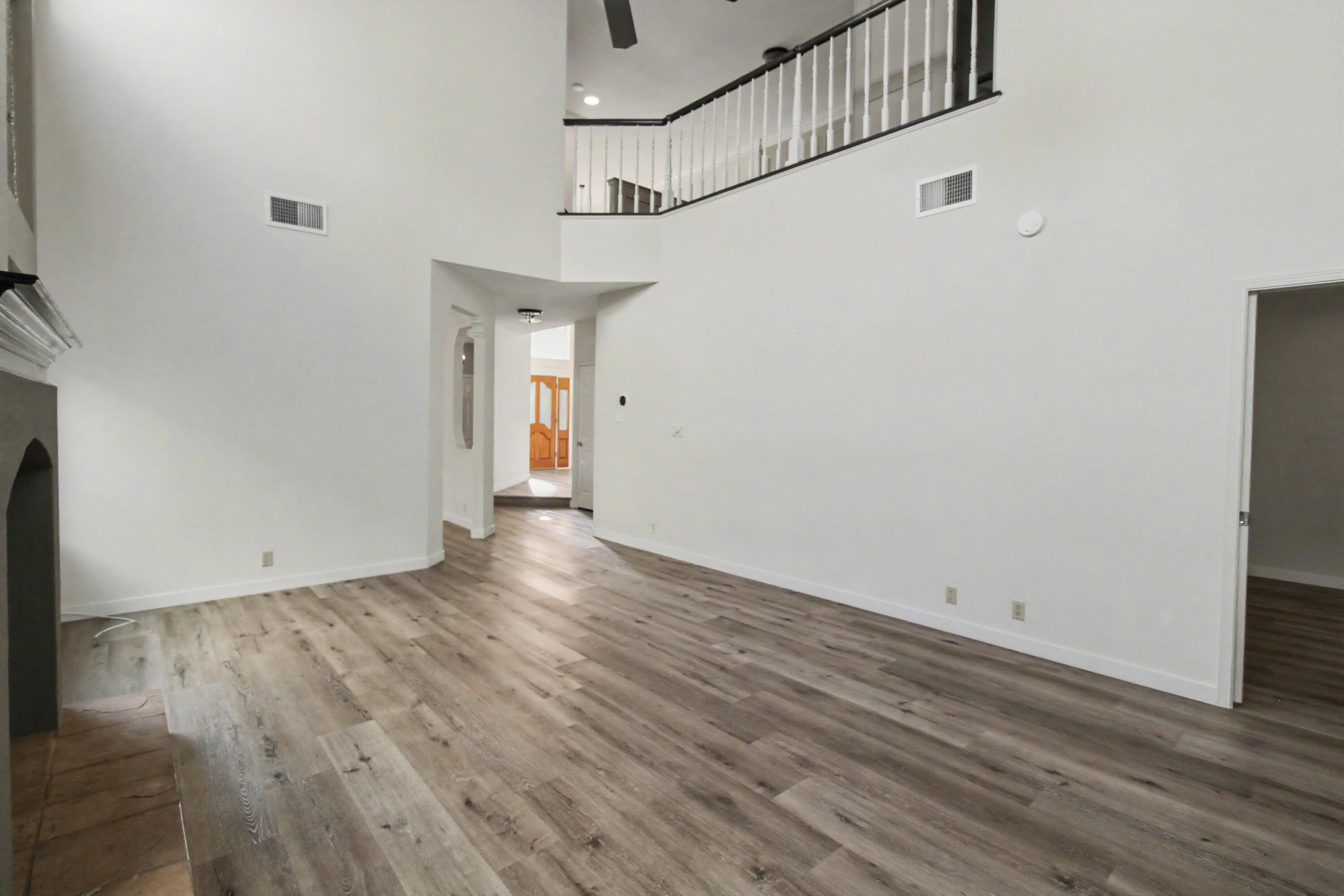 Photo 19 — 6316 Wilmington NE