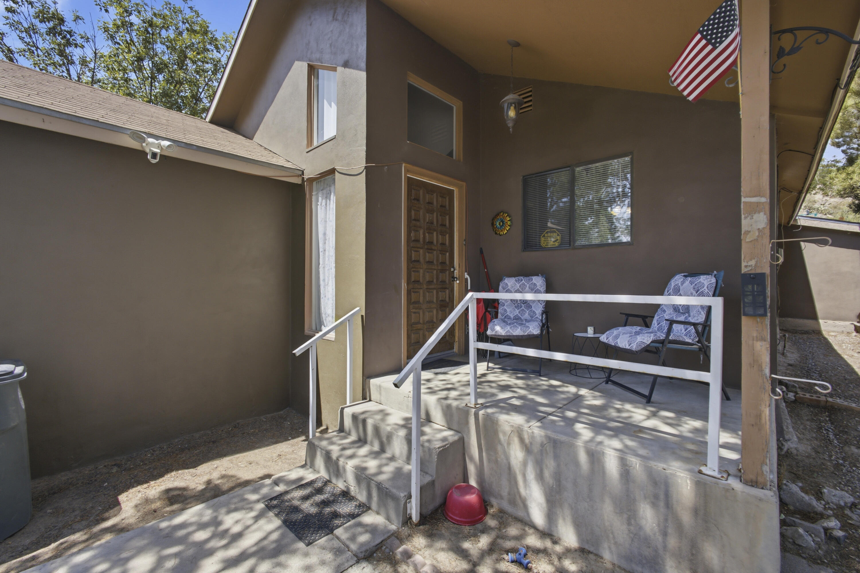 Photo 7 — 124 N Pershing Street