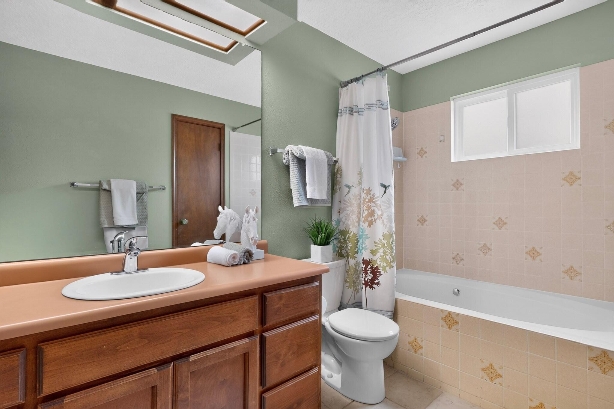 Photo 4 — 5815 Painted Pony Drive NW