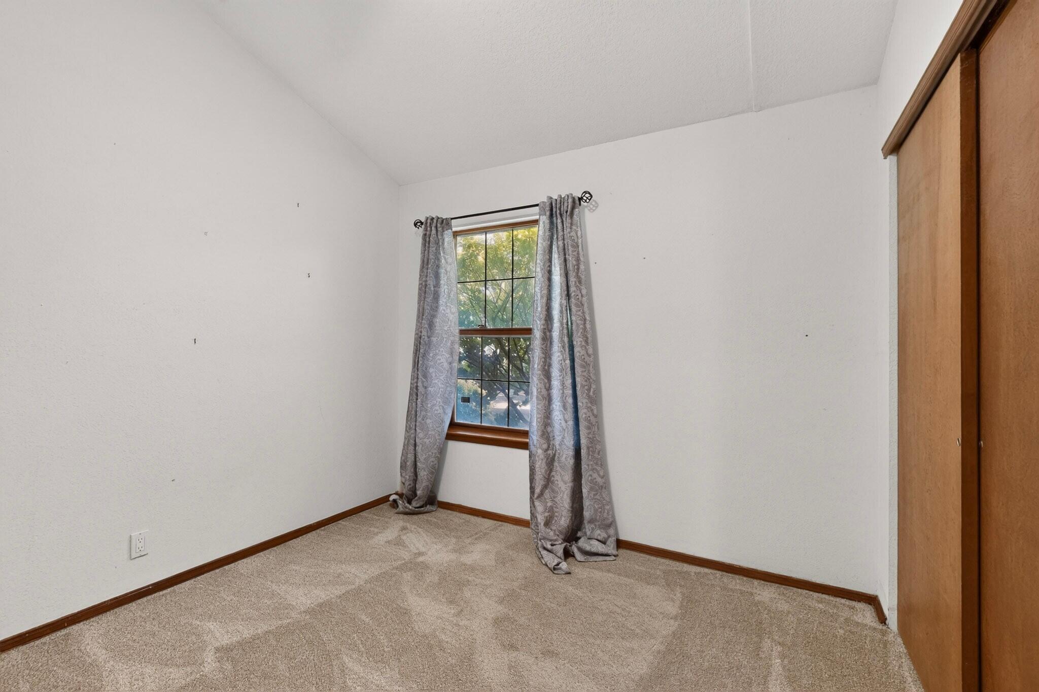 Photo 4 — 4604 Trace Way Avenue NW