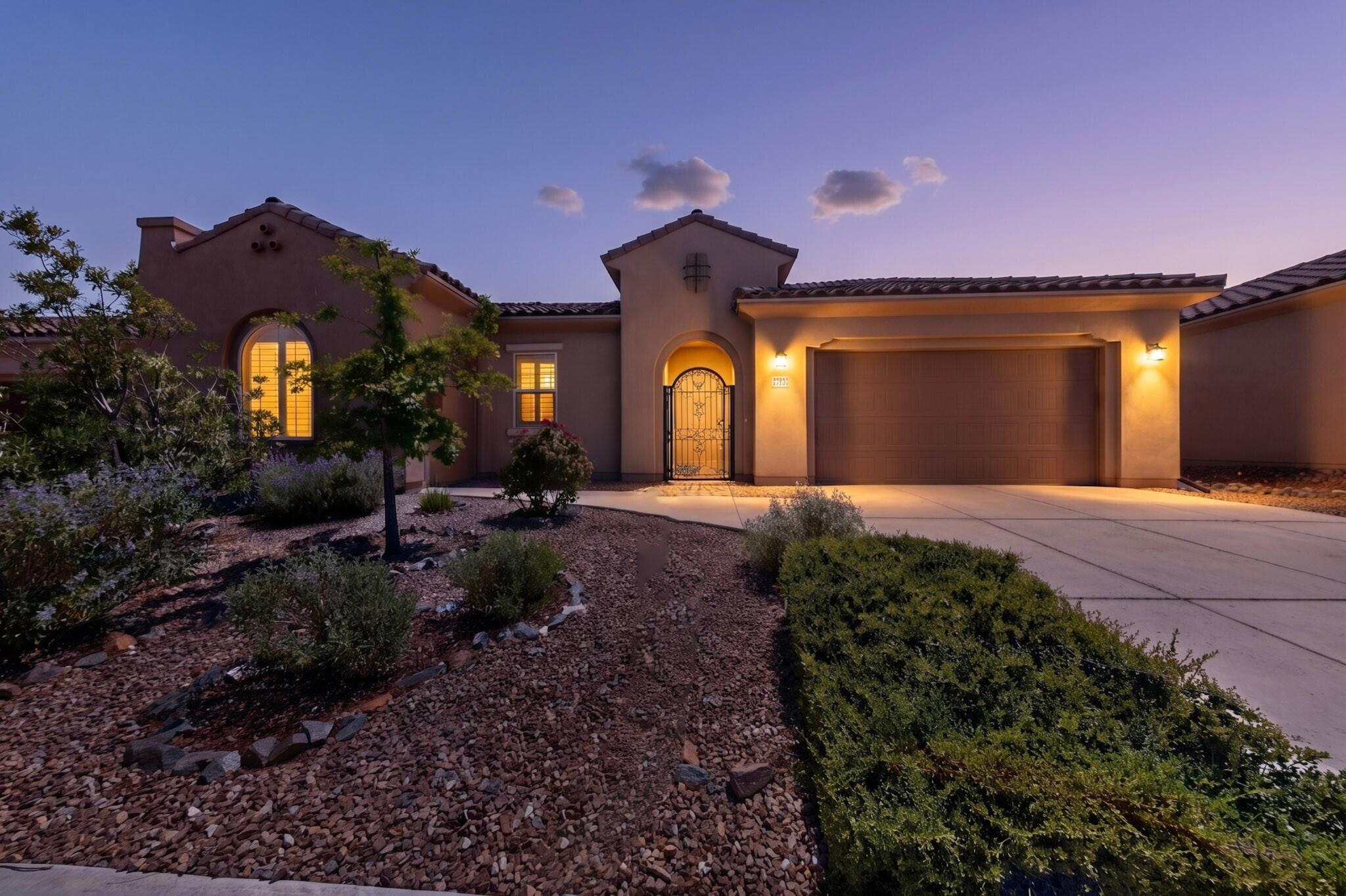 4707 Lluvia Encantada, Santa Fe, NM 87507