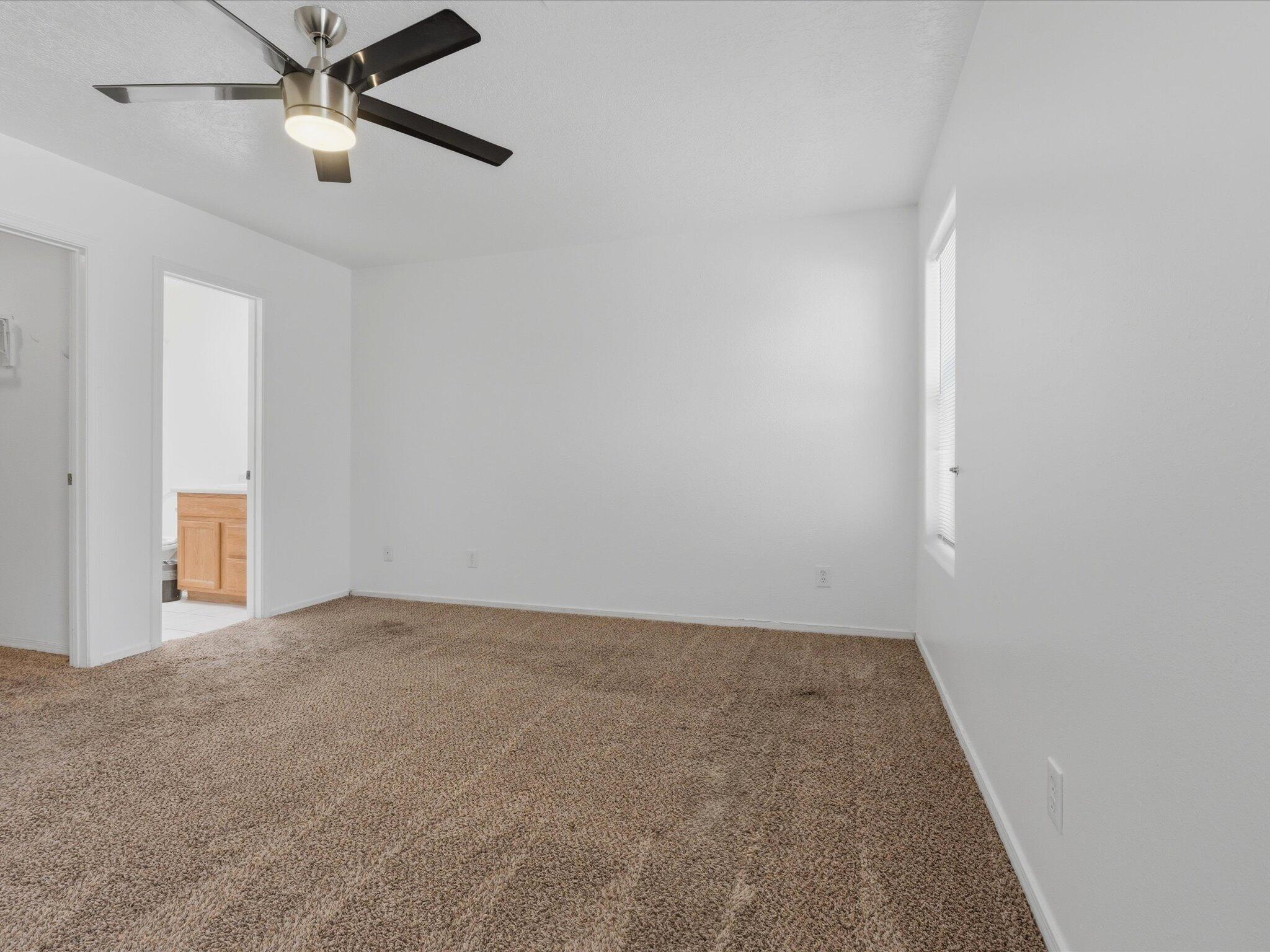 Photo 12 — 342 Sunset Farm Place SW