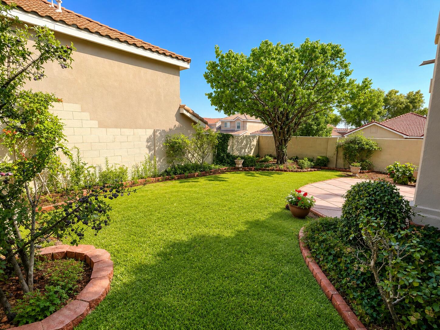 Photo 16 — 10400 Ridgecircle Drive NW