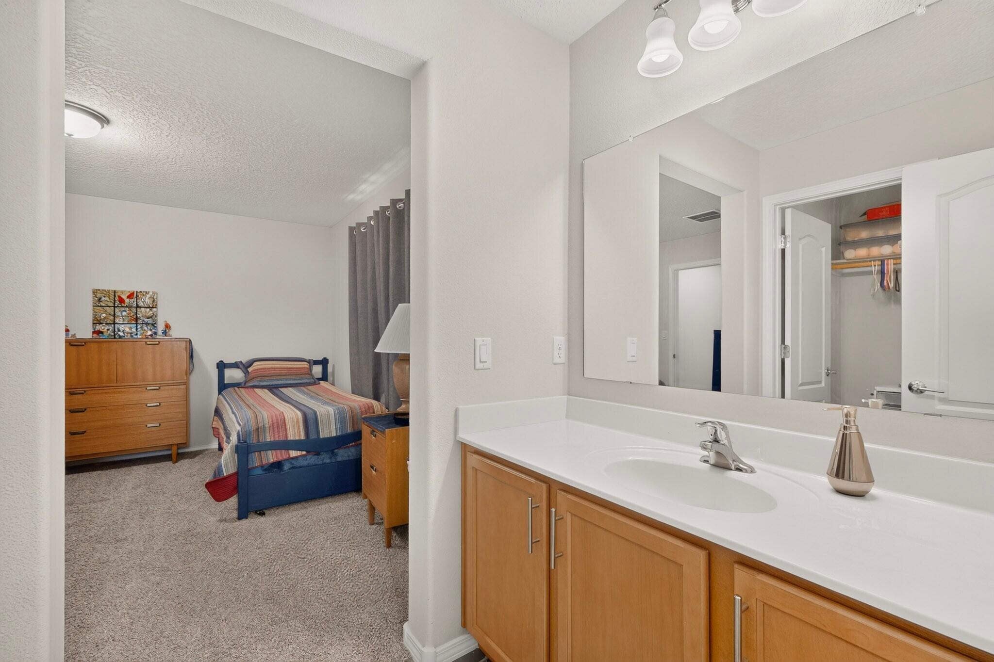 Photo 9 — 6708 Borde Abierto Street NW