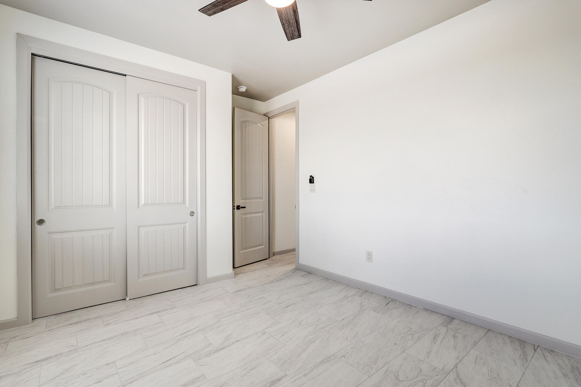 Photo 5 — 505 12th Avenue SE