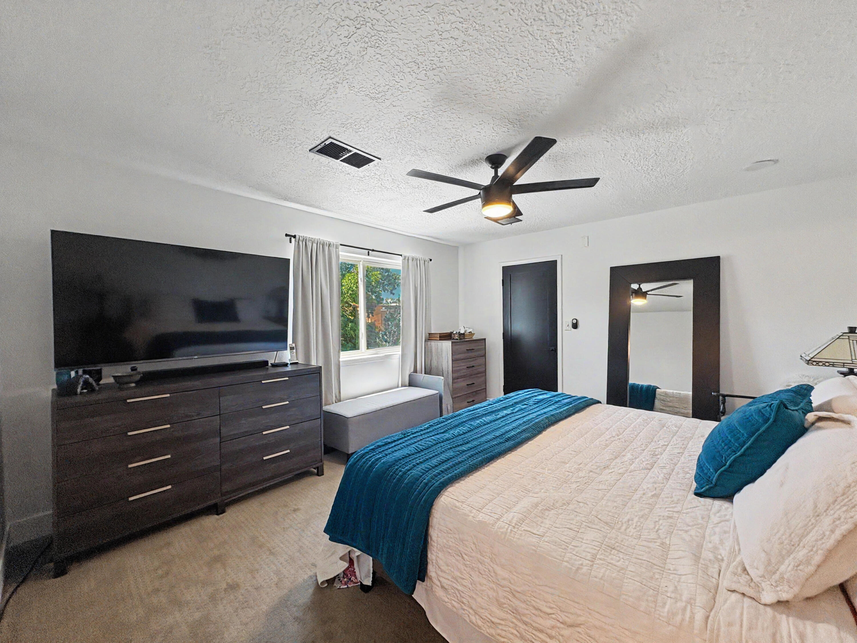 Photo 12 — 9608 Merion Circle NE