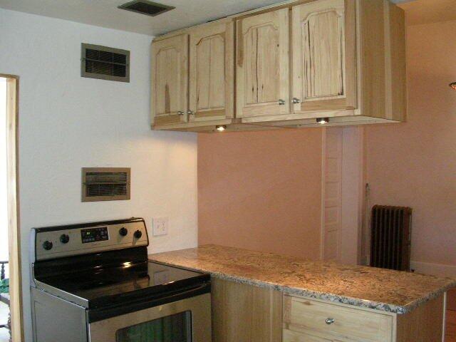 Photo 17 — 209 Edith Boulevard NE