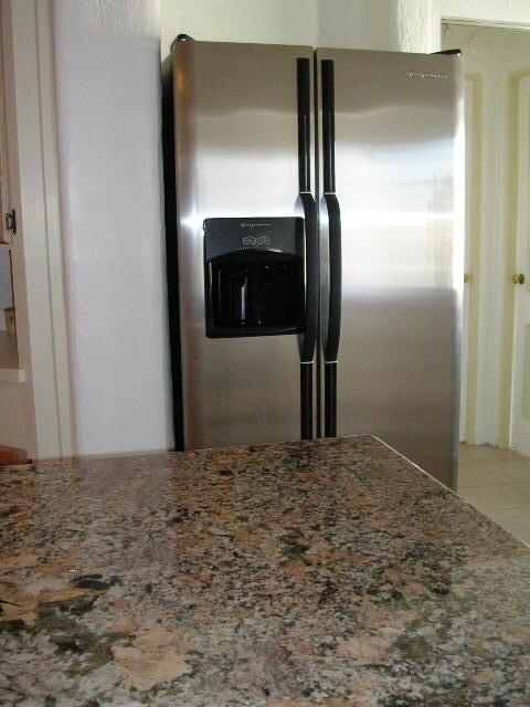 Photo 15 — 209 Edith Boulevard NE